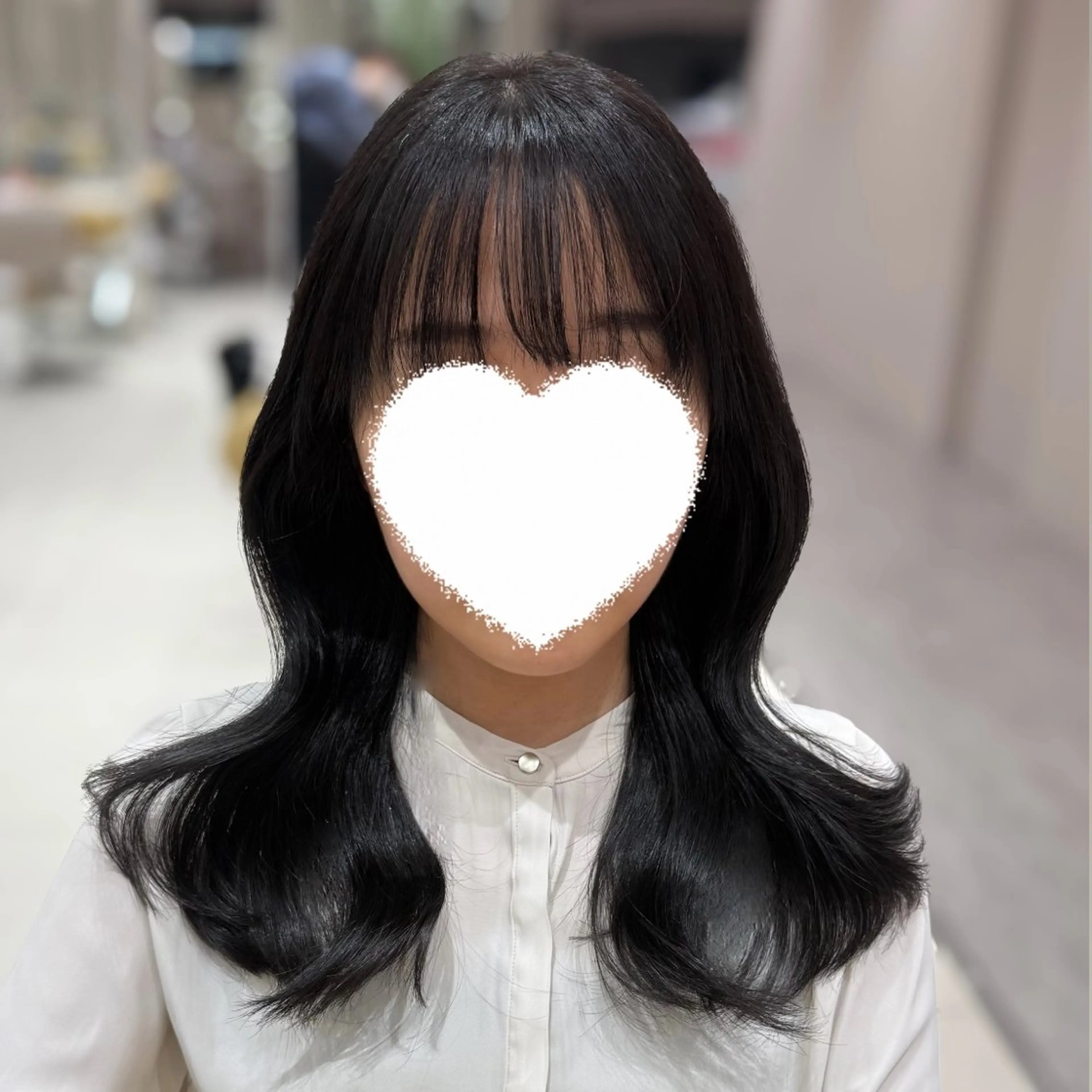 セミロング カラー カット ヘアカラー トリートメント 内田 志乃のヘアスタイル