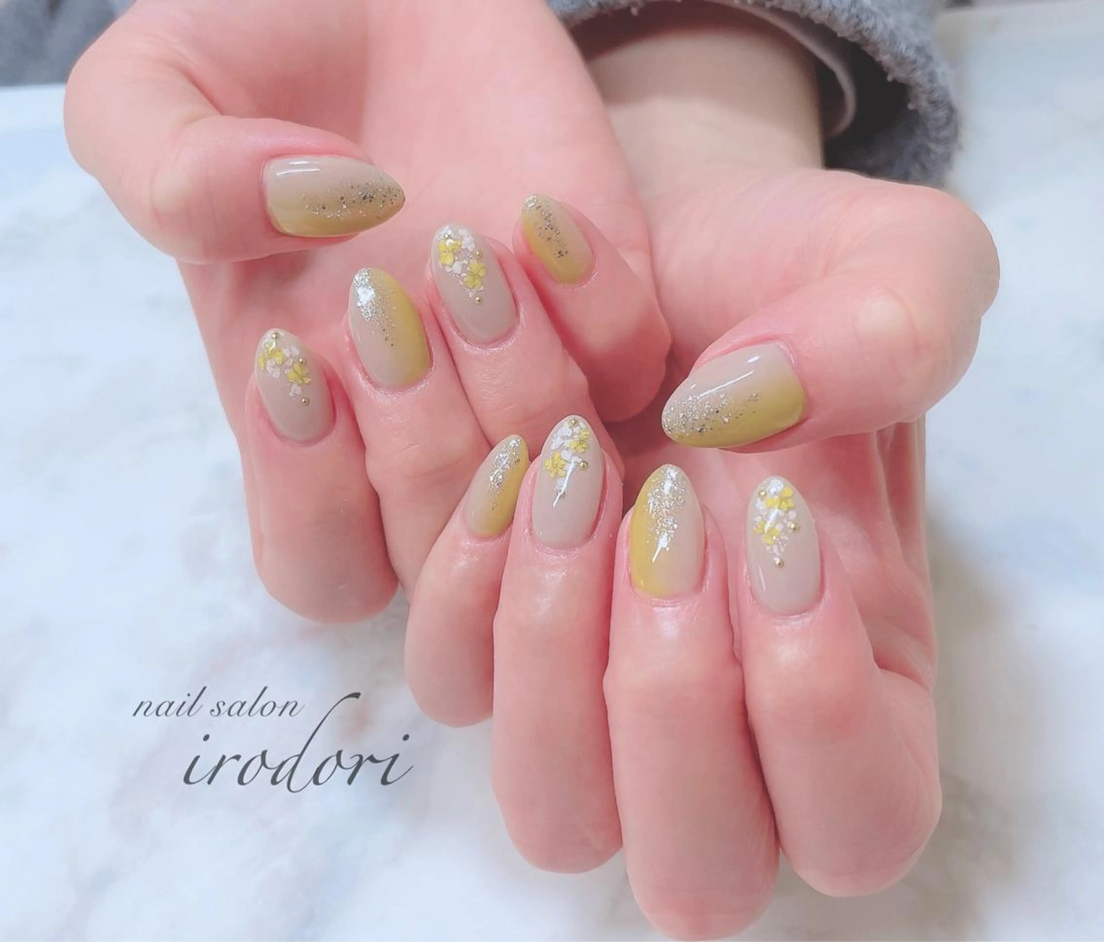 ネイル ﾌｨﾙｲﾝ専門ﾈｲﾙｻﾛﾝ彩 博多駅前店所属・ネイルサロン 彩 irodoriのネイルデザイン