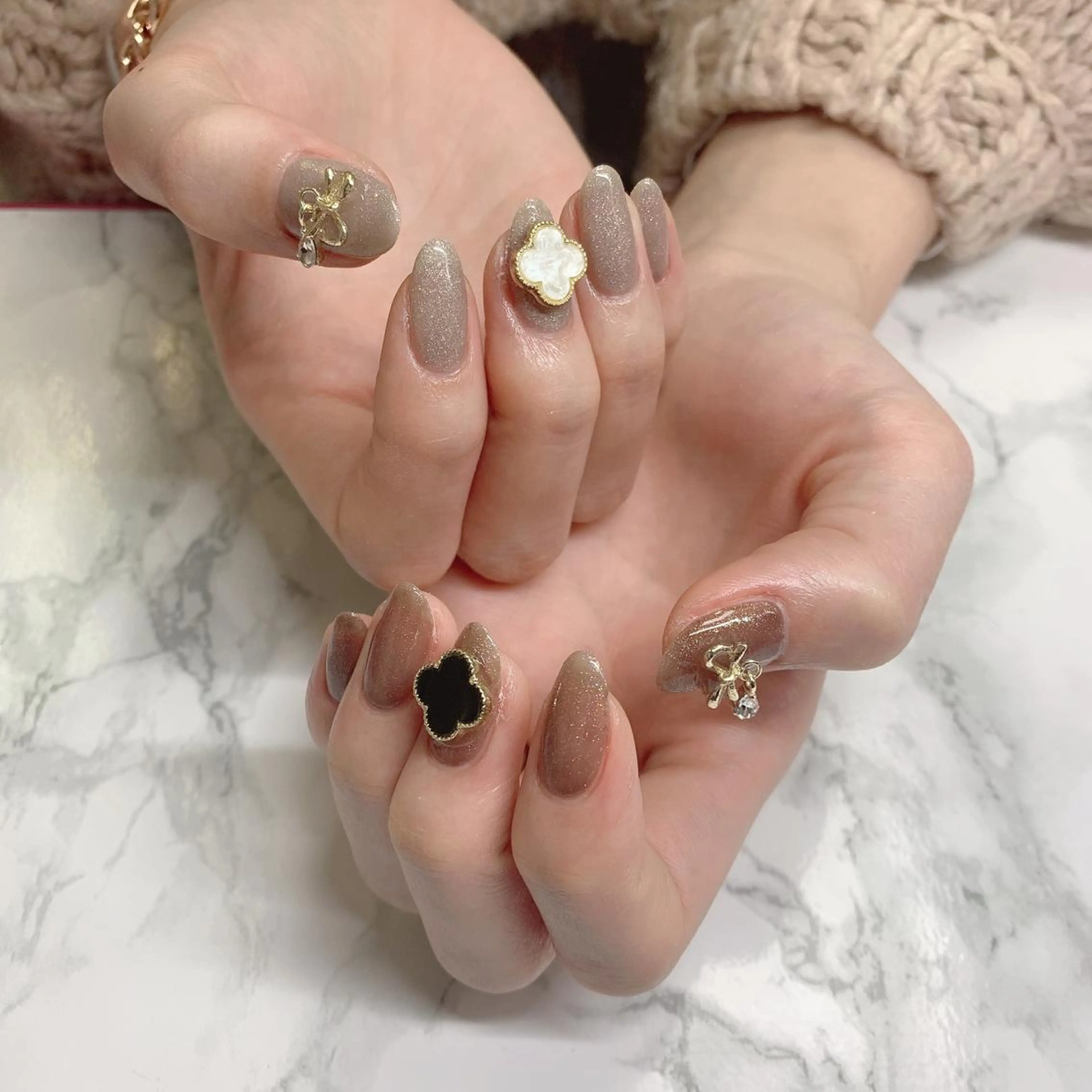 ネイル はな💎ネイル ワンホン、長さ出しのネイルデザイン