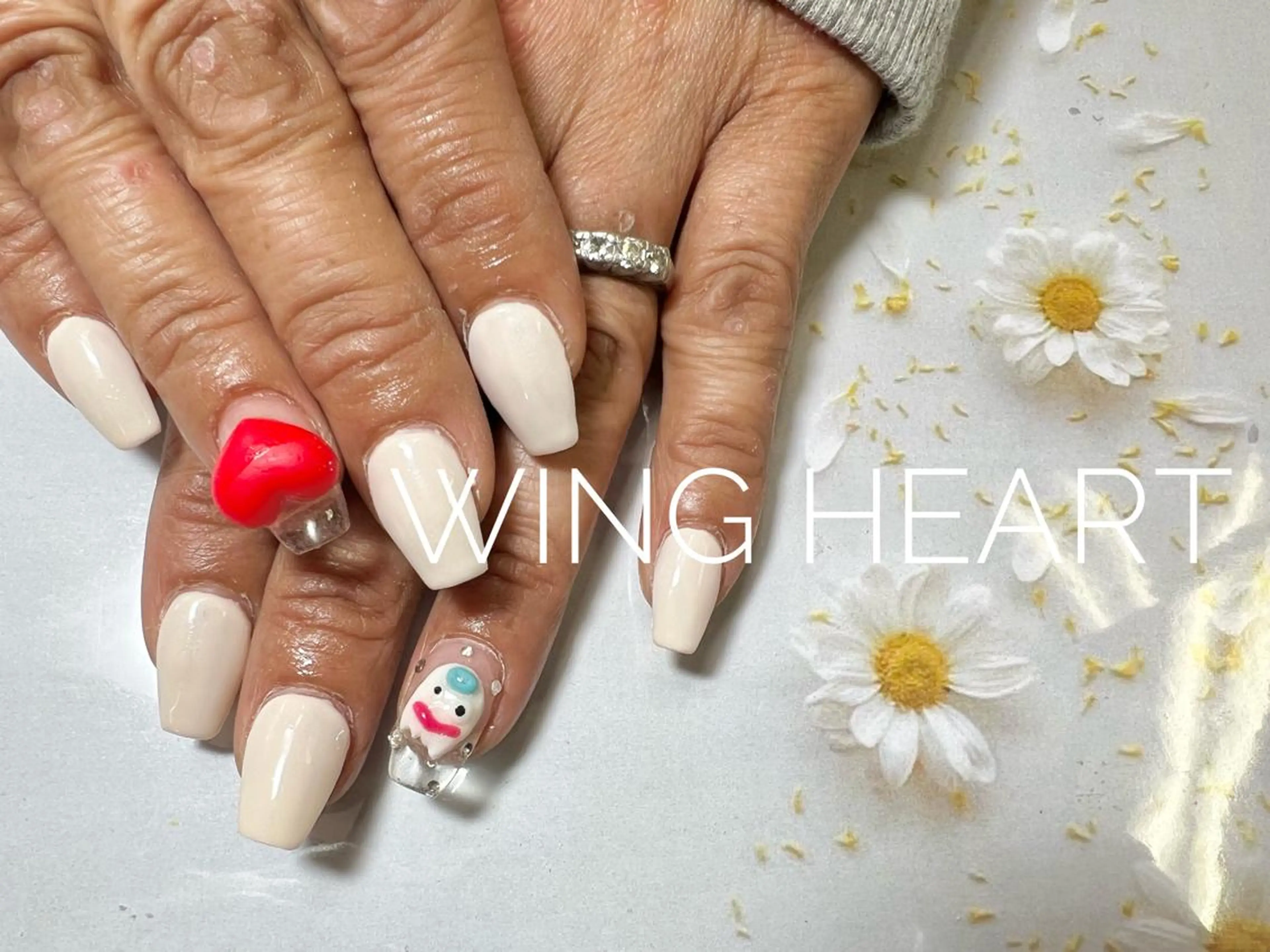 ネイル I. AYUMIのネイルデザイン