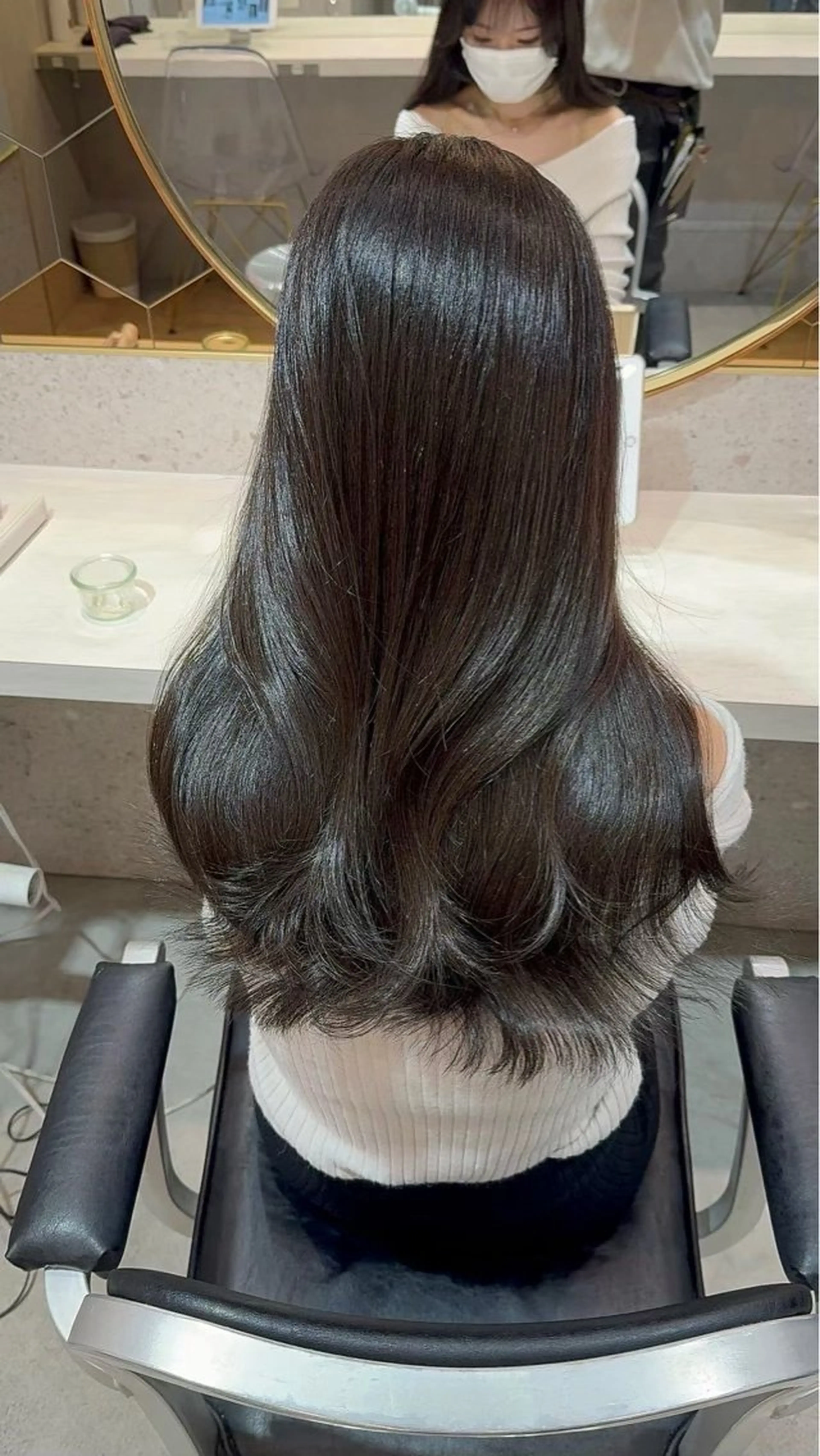 ロング カラー ダークグレー ダークグレージュ グレージュ 髪質改善 トリートメント カット ヘアカラー トリートメント ヘアセット 新宿/韓国レイヤー/ 顔周りカット松本美晴のヘアスタイル