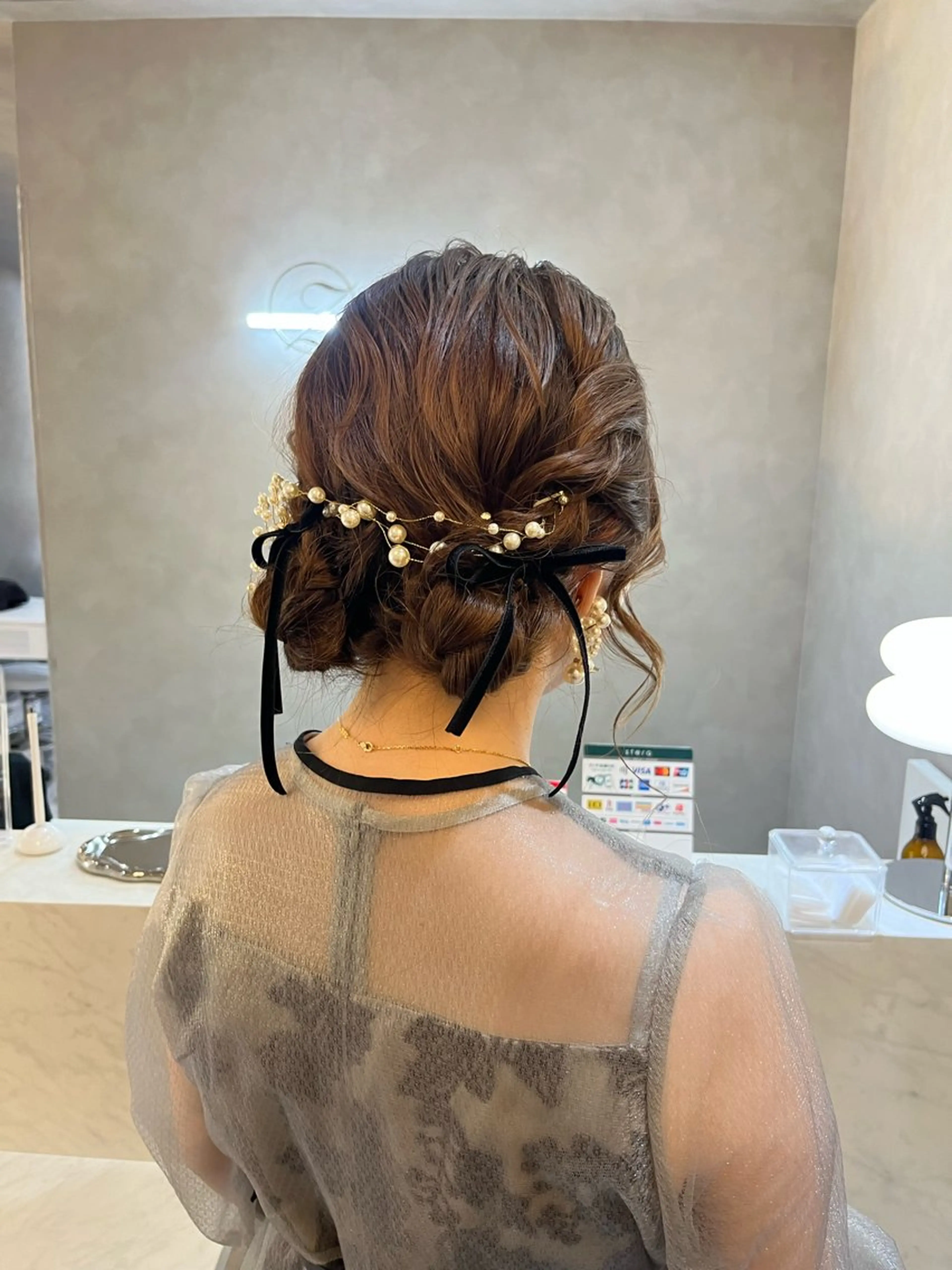 ミディアム ヘアアレンジ ヘアセット このか🕊️ベージュ /グレージュ/カットのヘアスタイル