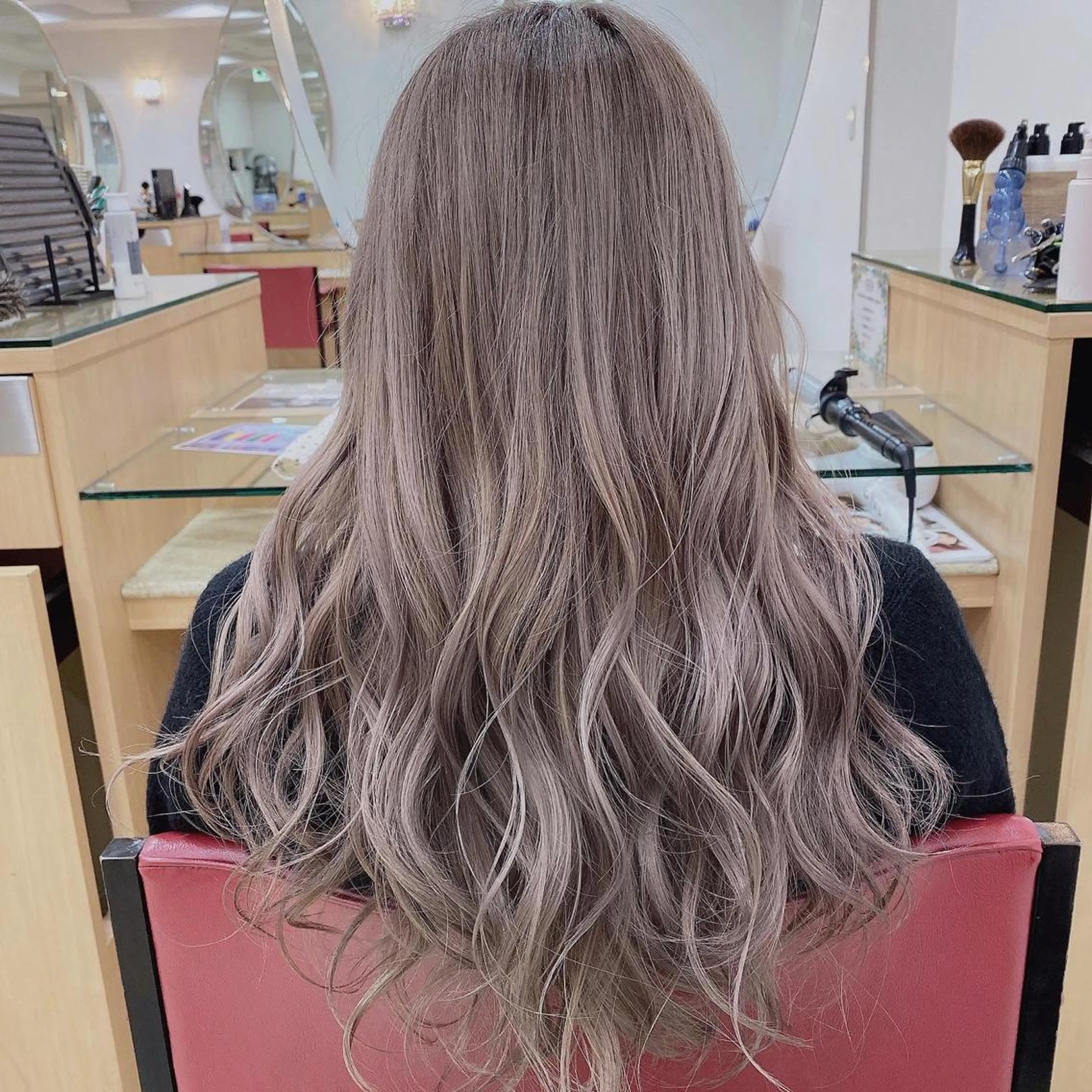 セミロング カラー 加藤 利基のヘアスタイル