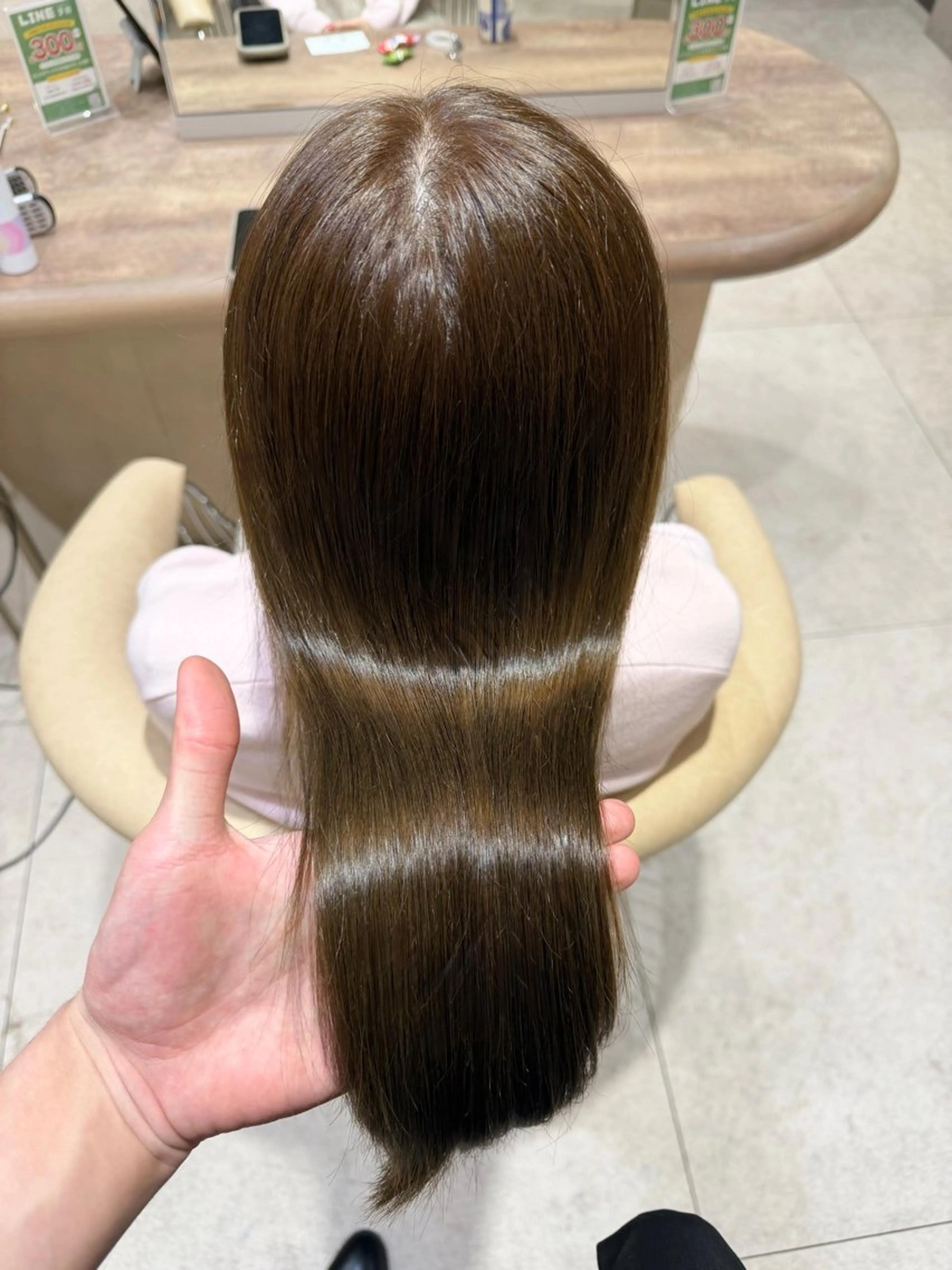 ロング カラー カット ヘアカラー トリートメント とろける艶髪レイヤー カット髪質改善しゅんのヘアスタイル