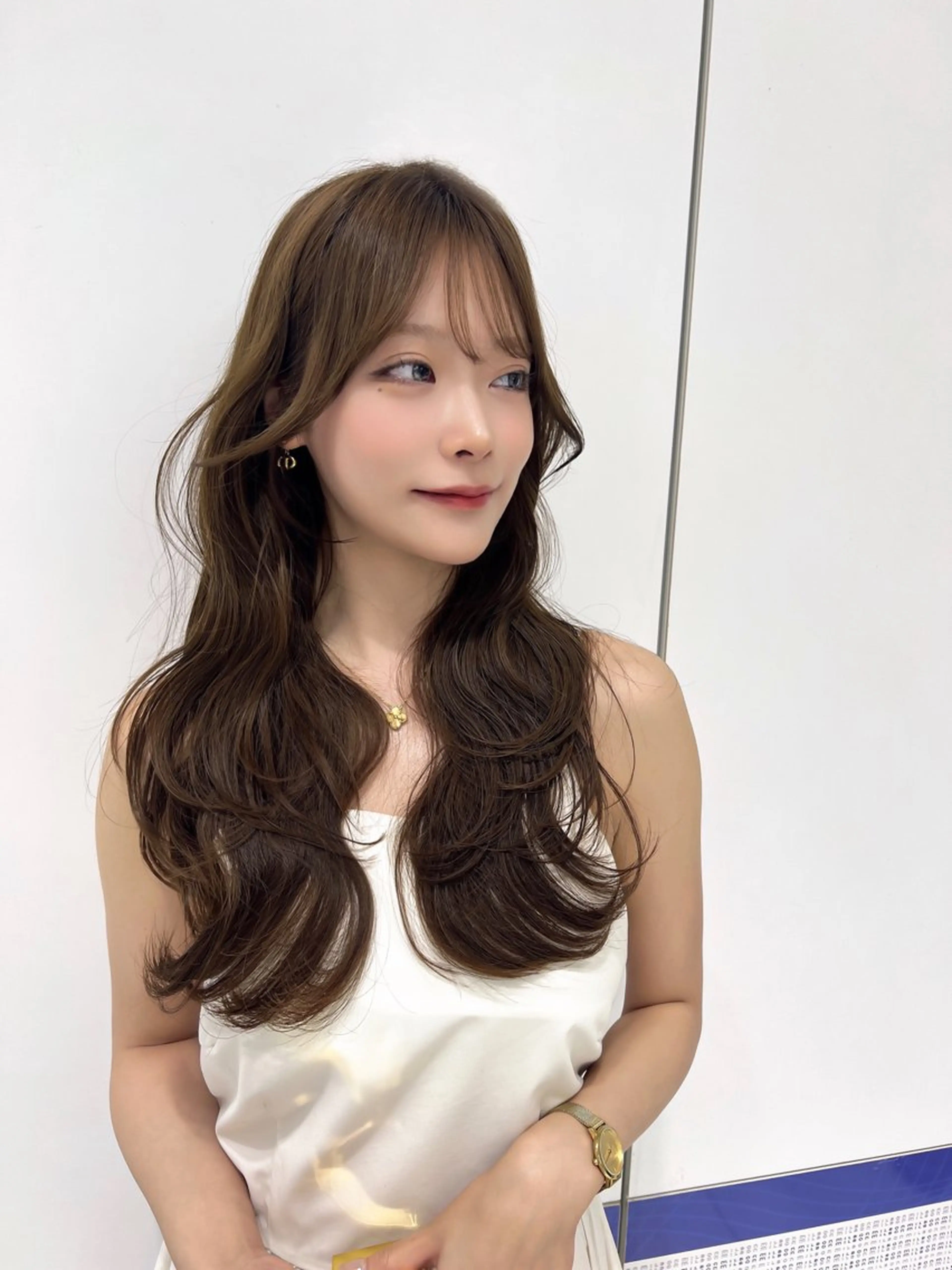 ロング カラー カット ヘアカラー トリートメント 顔周りカット/髪質 改善/透明感カラーのヘアスタイル