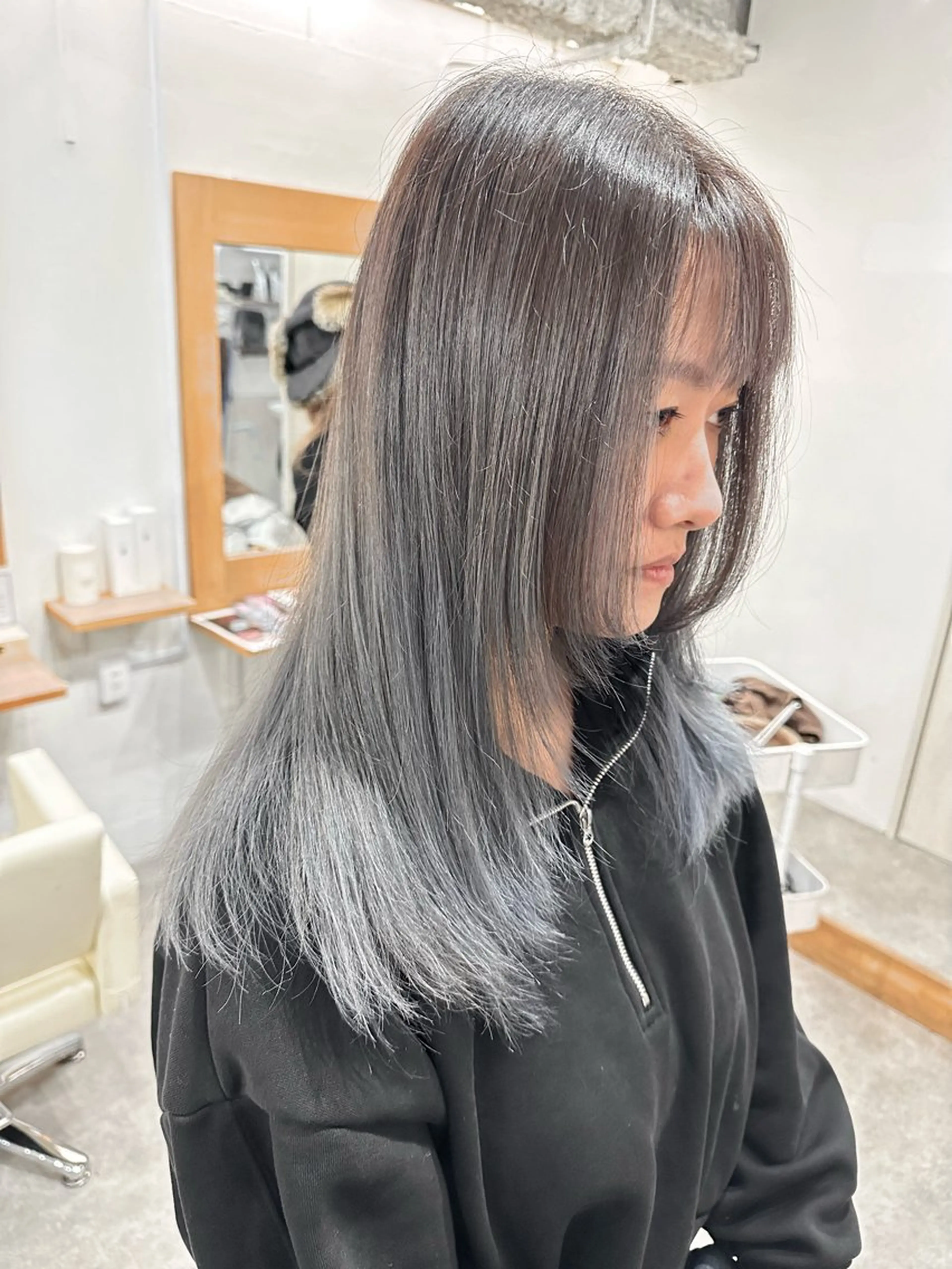 セミロング カラー ヘアアレンジ バレイヤージュ レイヤーカット カット ヘアカラー SALOWIN京都河原町Suite店所属・外国人風レイヤー/ ハイトーンSHUのヘアスタイル