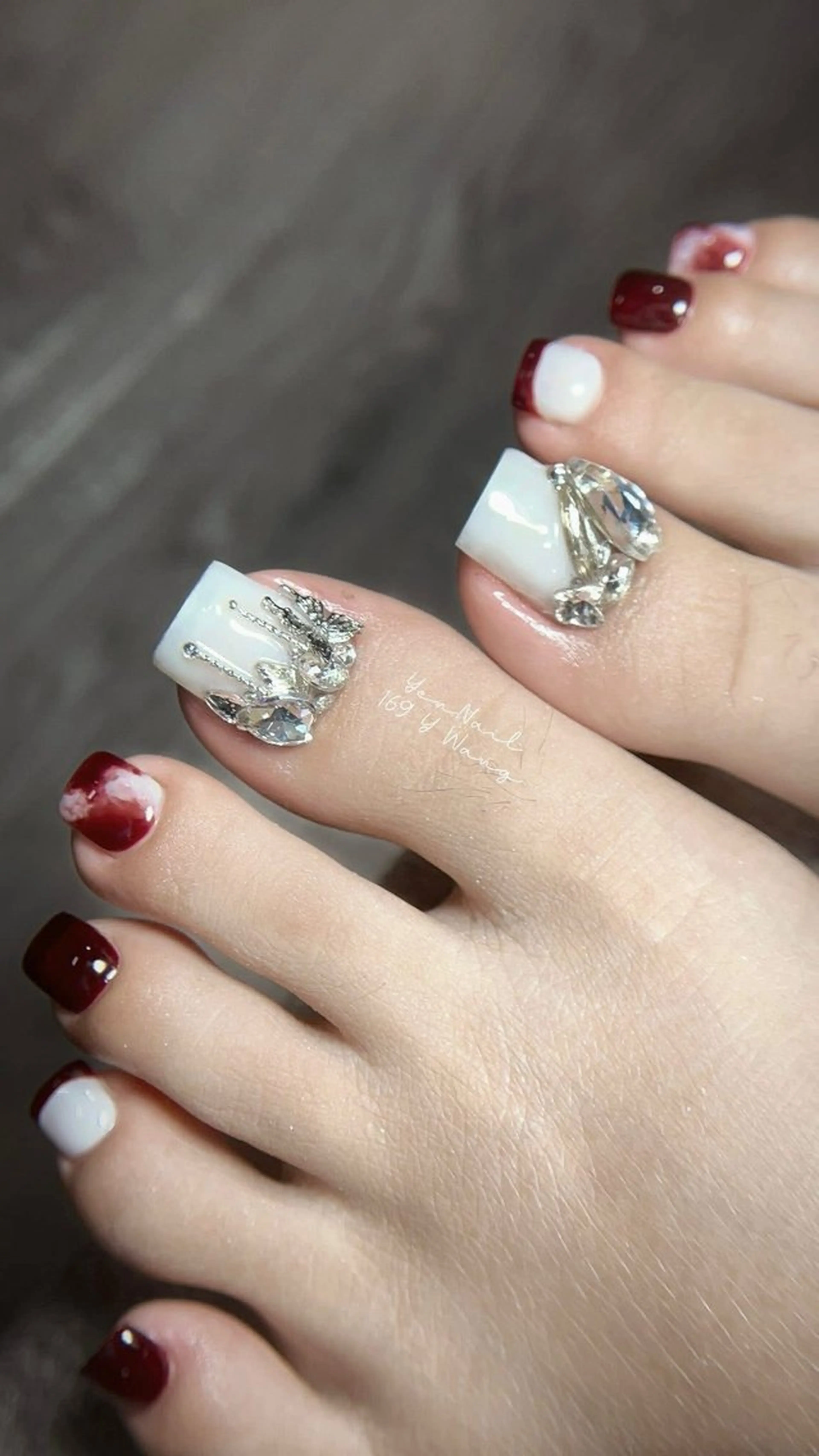 ネイル フットネイル マグネットネイル フットネイル RUBY Nail 日暮里店のネイルデザイン