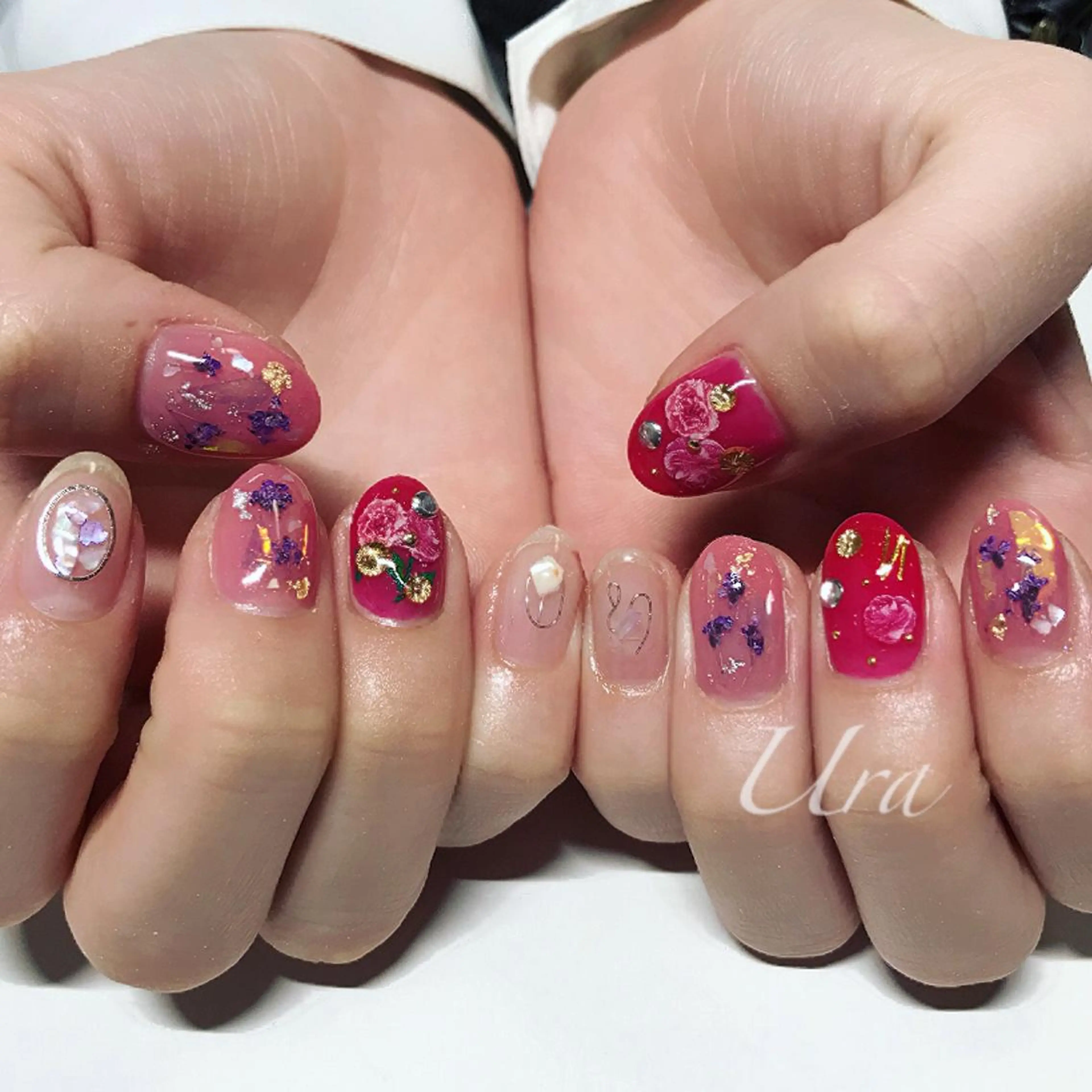 ネイル フラワーネイル UrakoNail 《nail》のネイルデザイン