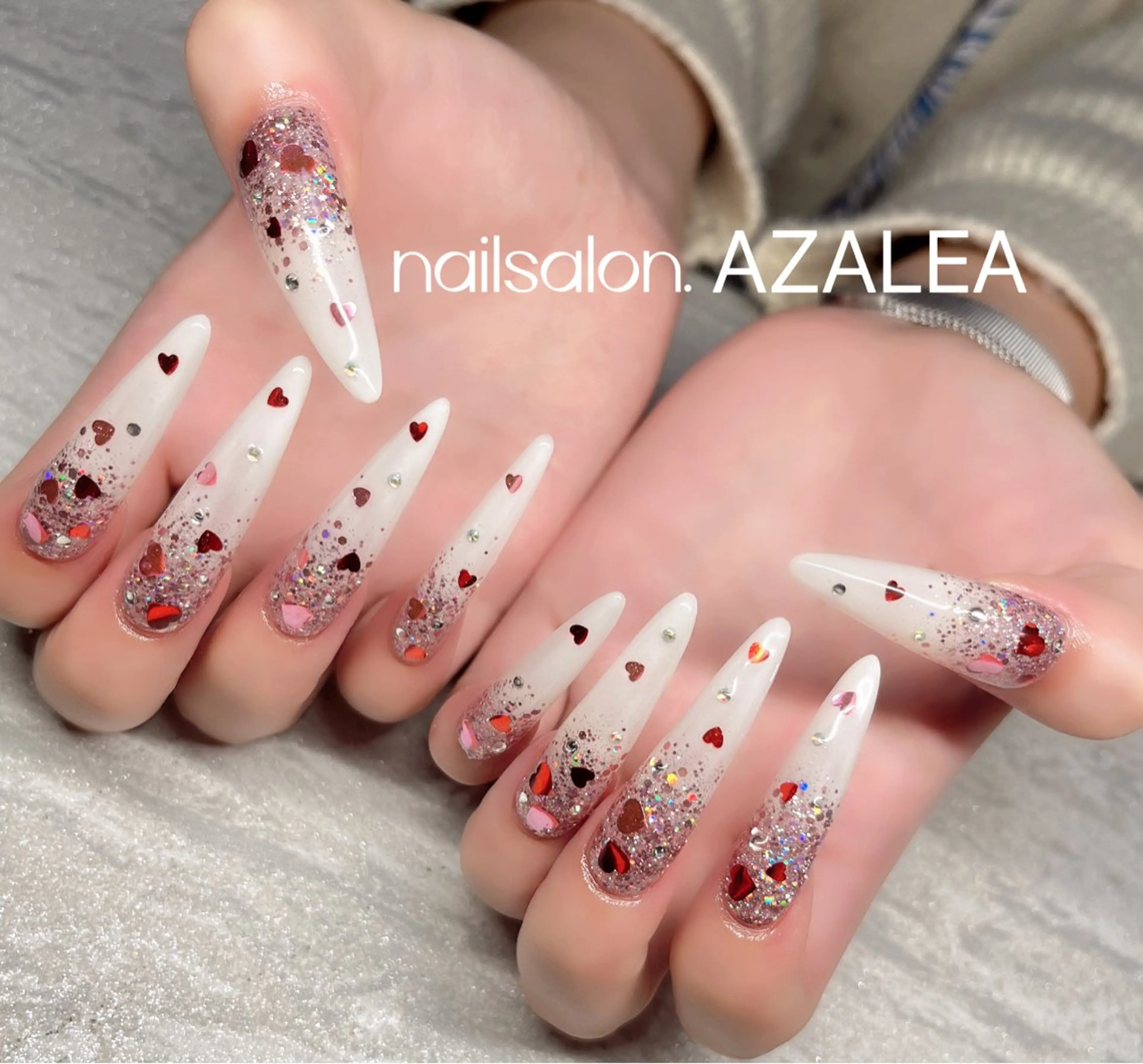 ネイル ハンドネイル R inのネイルデザイン