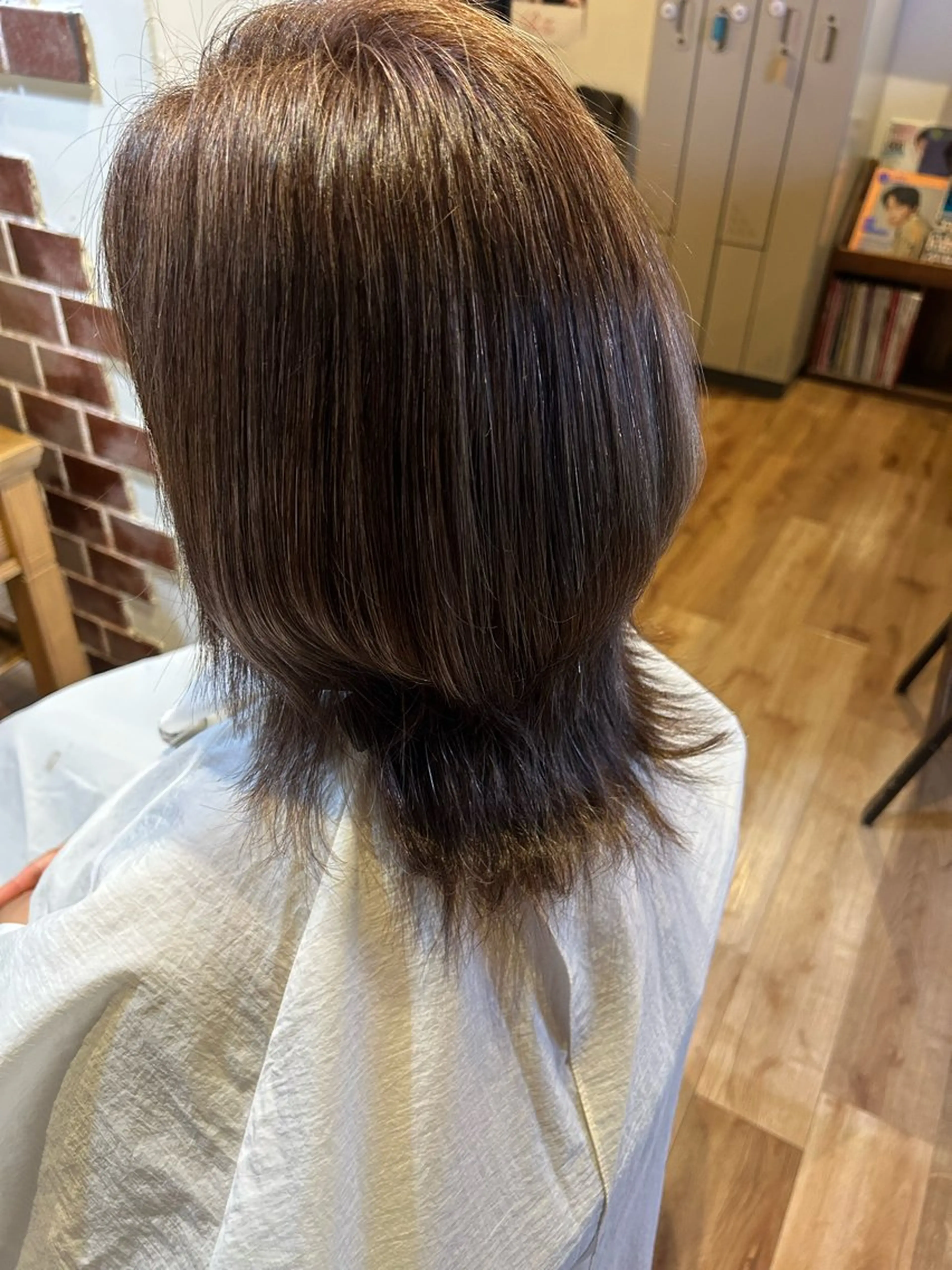 ミディアム カラー 巽 愛夏のヘアスタイル