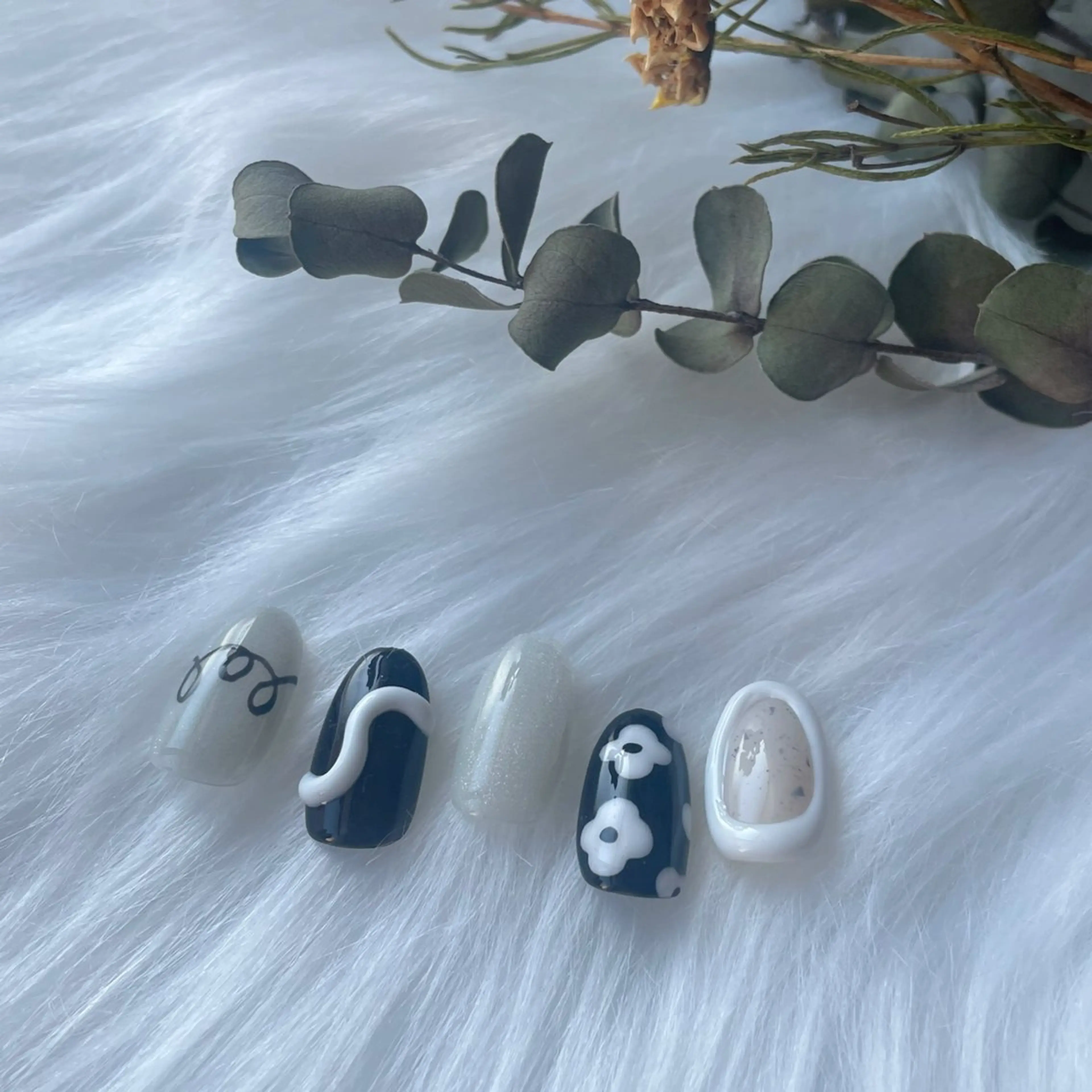 ネイル ブルー フレンチネイル キラキラネイル マグネットネイル ニュアンスネイル ハンドネイル timtam --sakiのネイルデザイン