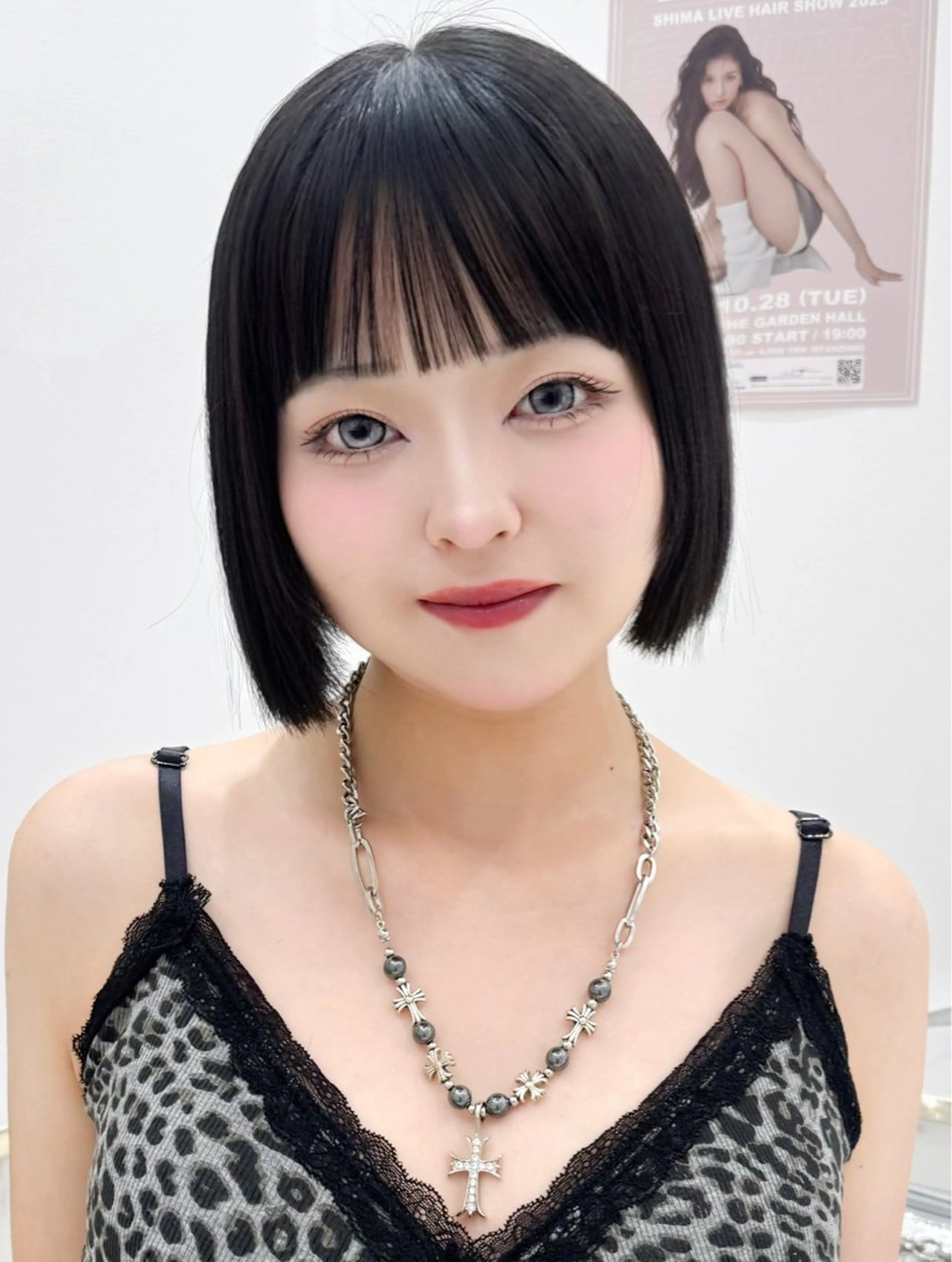 ショート カラー ヘアアレンジ カット ヘアカラー トリートメント ヘッドスパ ヘアセット 縮毛矯正ボブ🤍 韓国ヘア/ひかりのヘアスタイル