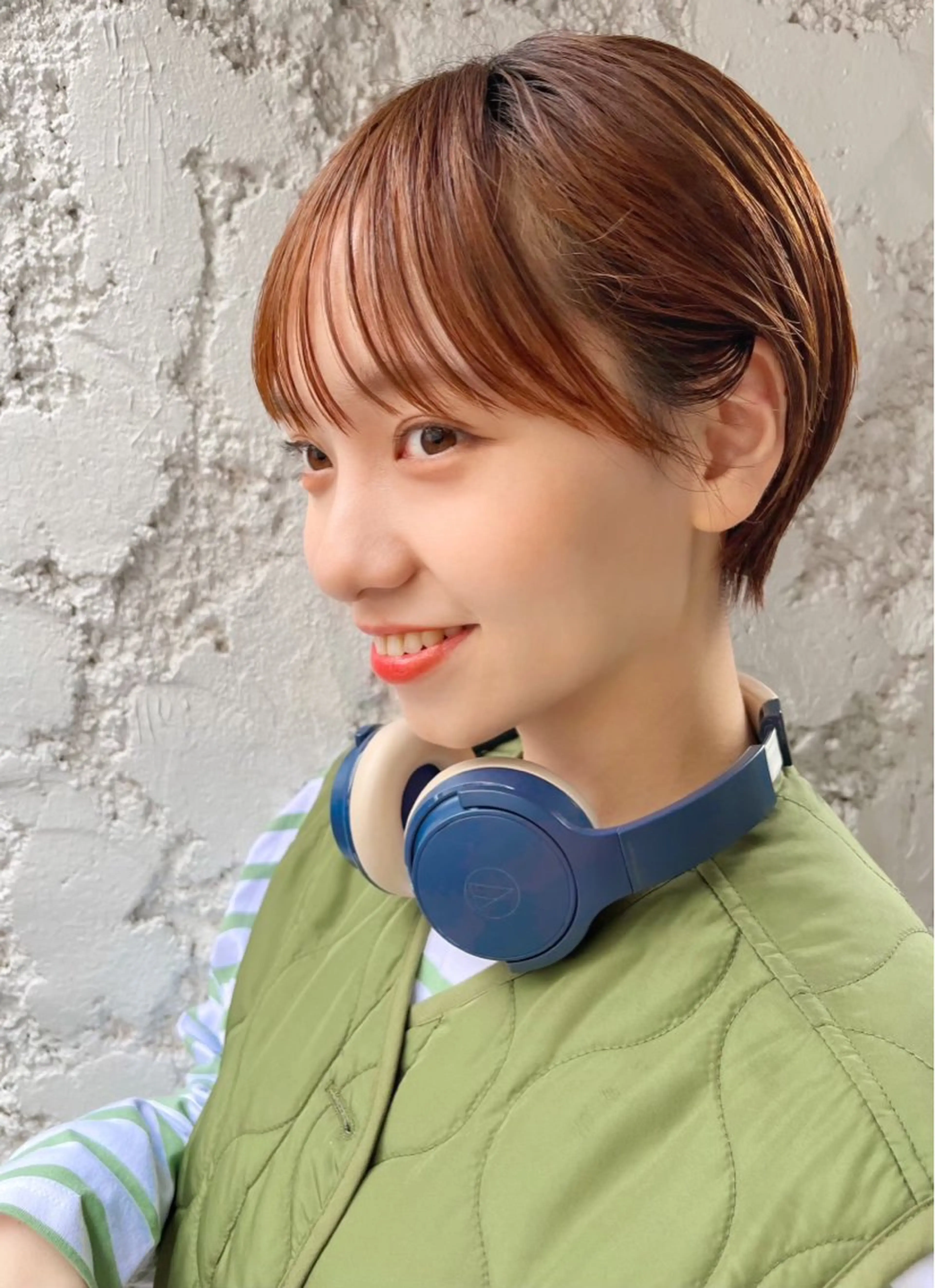 ショート カラー 玉川 京のヘアスタイル