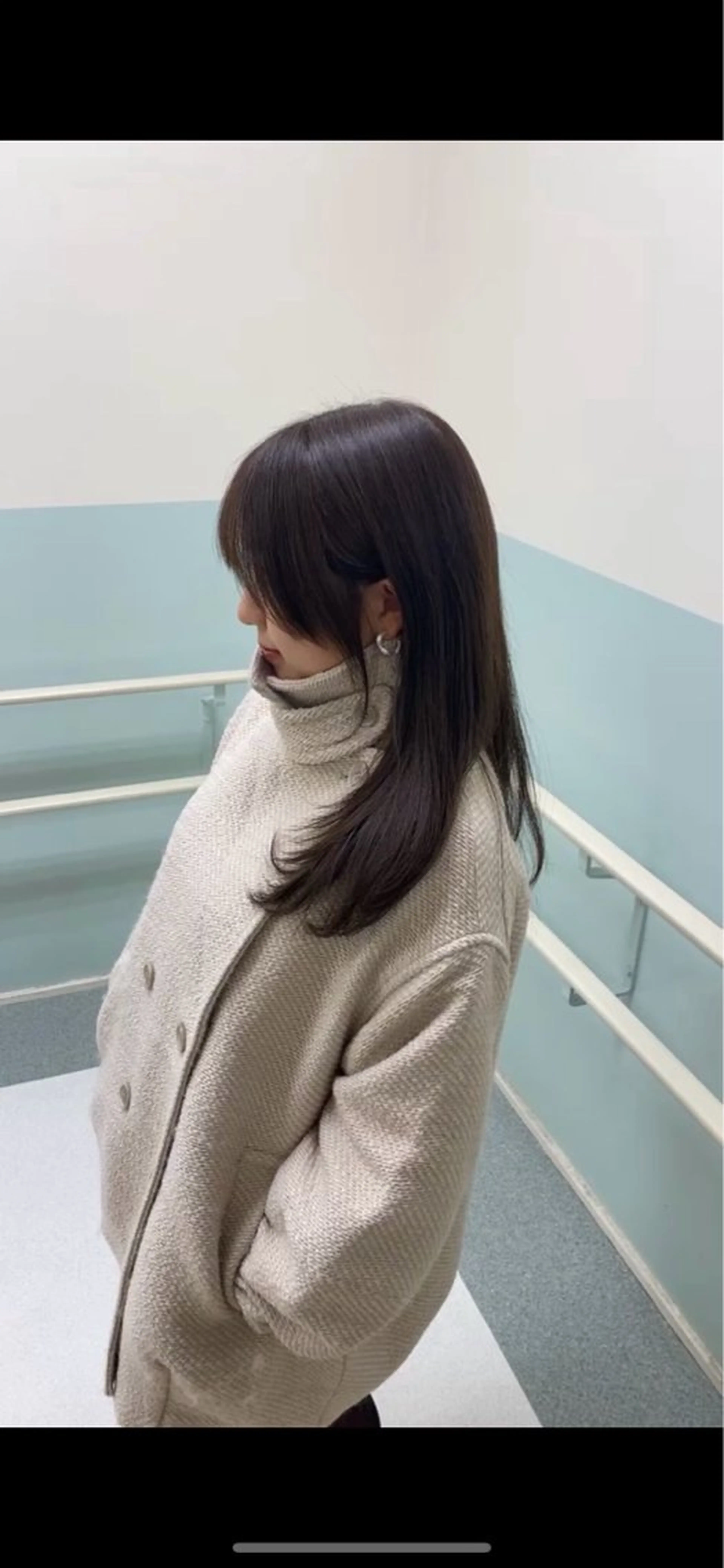 セミロング カラー レイヤーカット 韓国🇰🇷レイヤー 似合わせ顔まわりのヘアスタイル