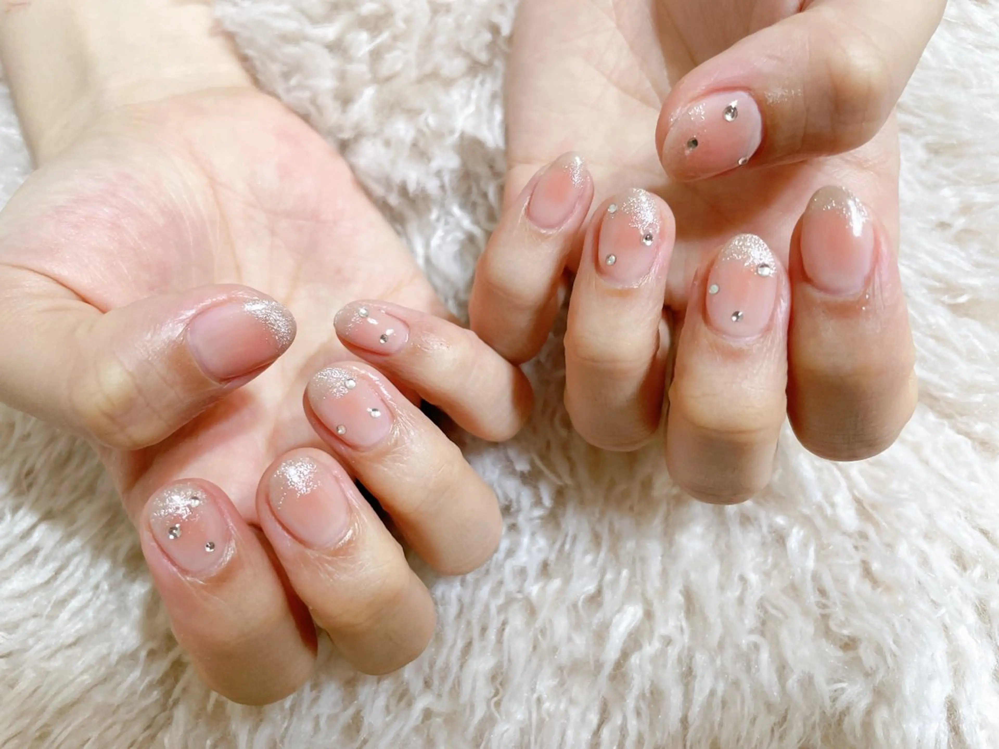 ネイル ジェルネイル キラキラネイル 韓国ネイル パラジェル kikinail 溝の口のネイルデザイン