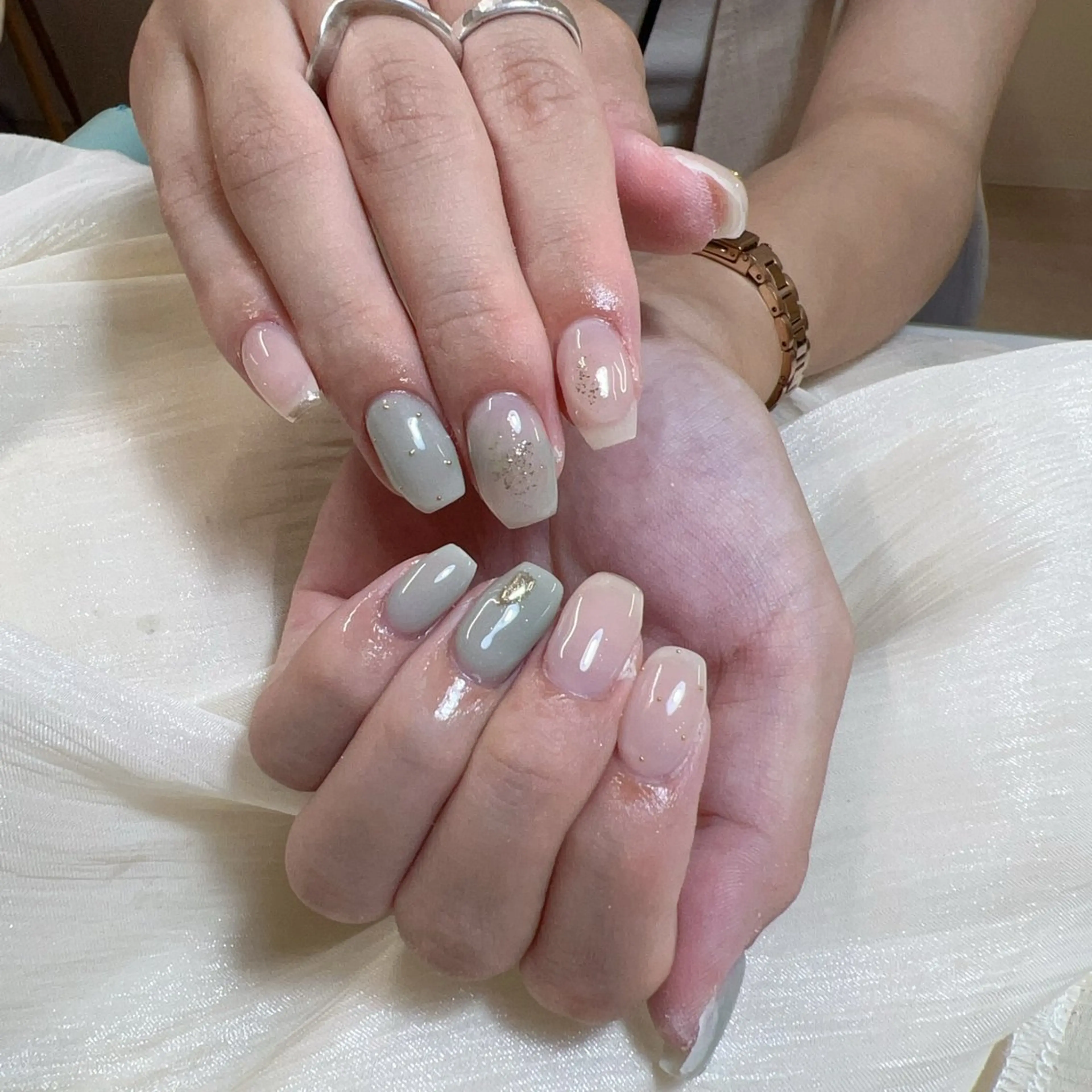 ネイル オーロラネイル ガーリー ハート 韓国ネイル マグネットネイル ハンドネイル 🎀 Lemode ワンホンネイル🎀のネイルデザイン