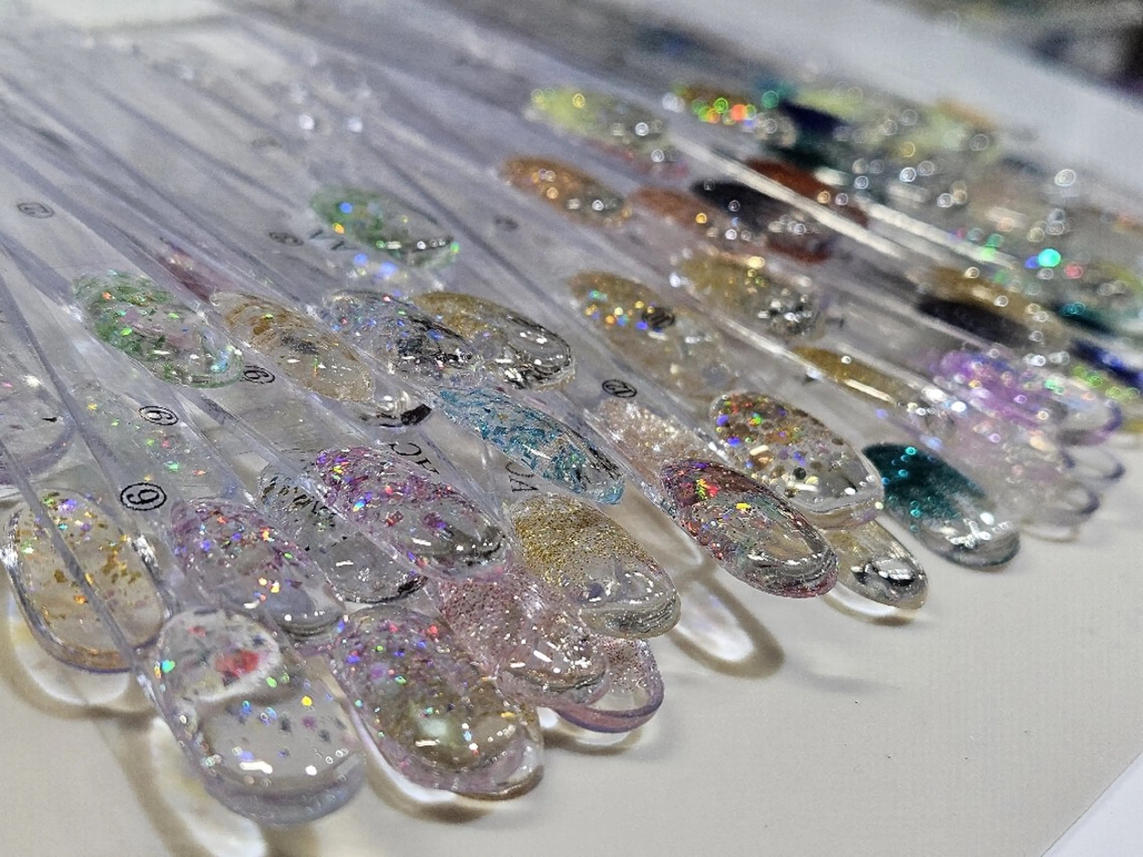 ネイル ラメ(グリッター) ラメグラデーション WINK所属・吉澤 響香のネイルデザイン