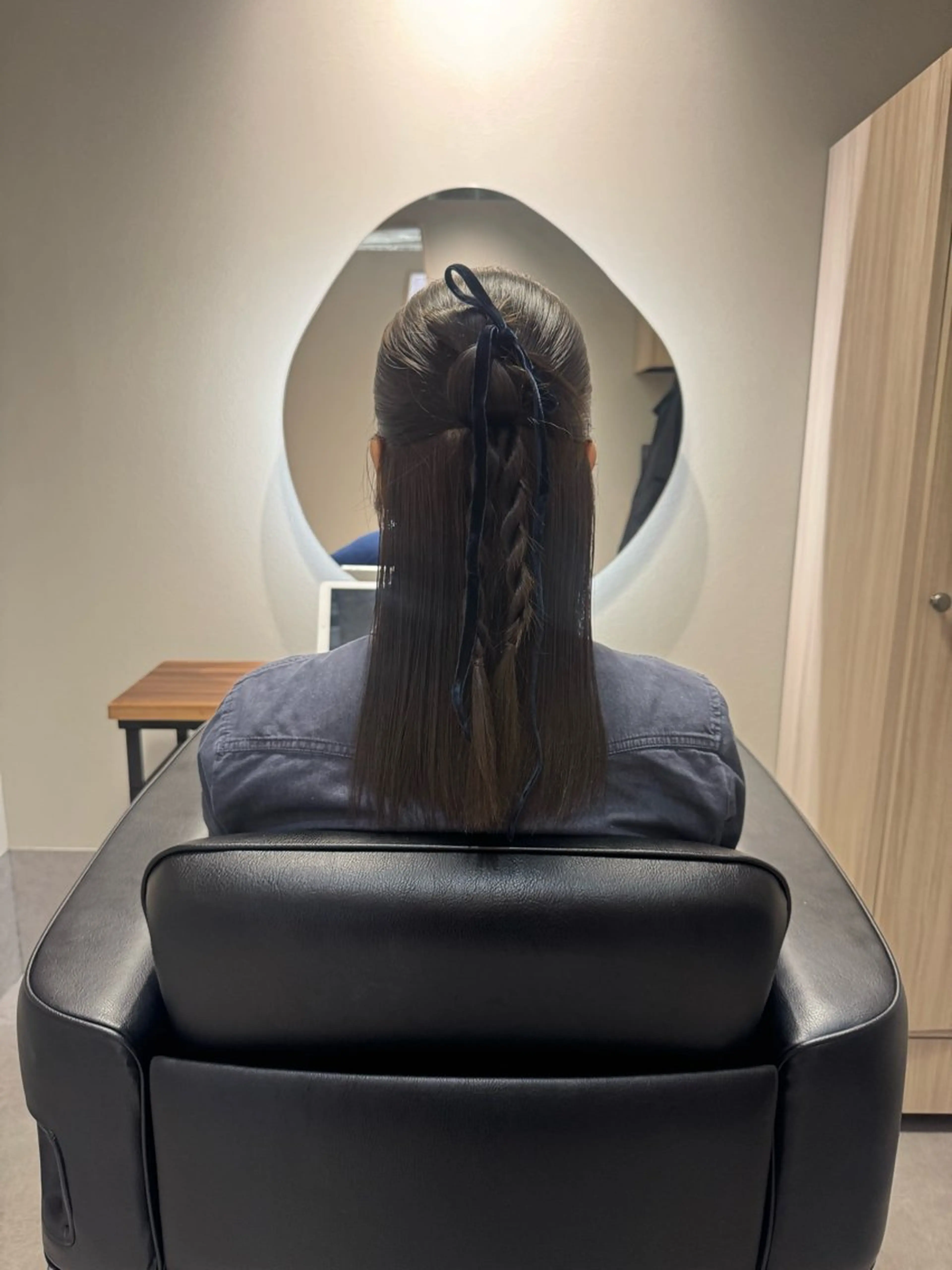 セミロング ヘアセット NAVY 橋本心 縮毛矯正のヘアスタイル