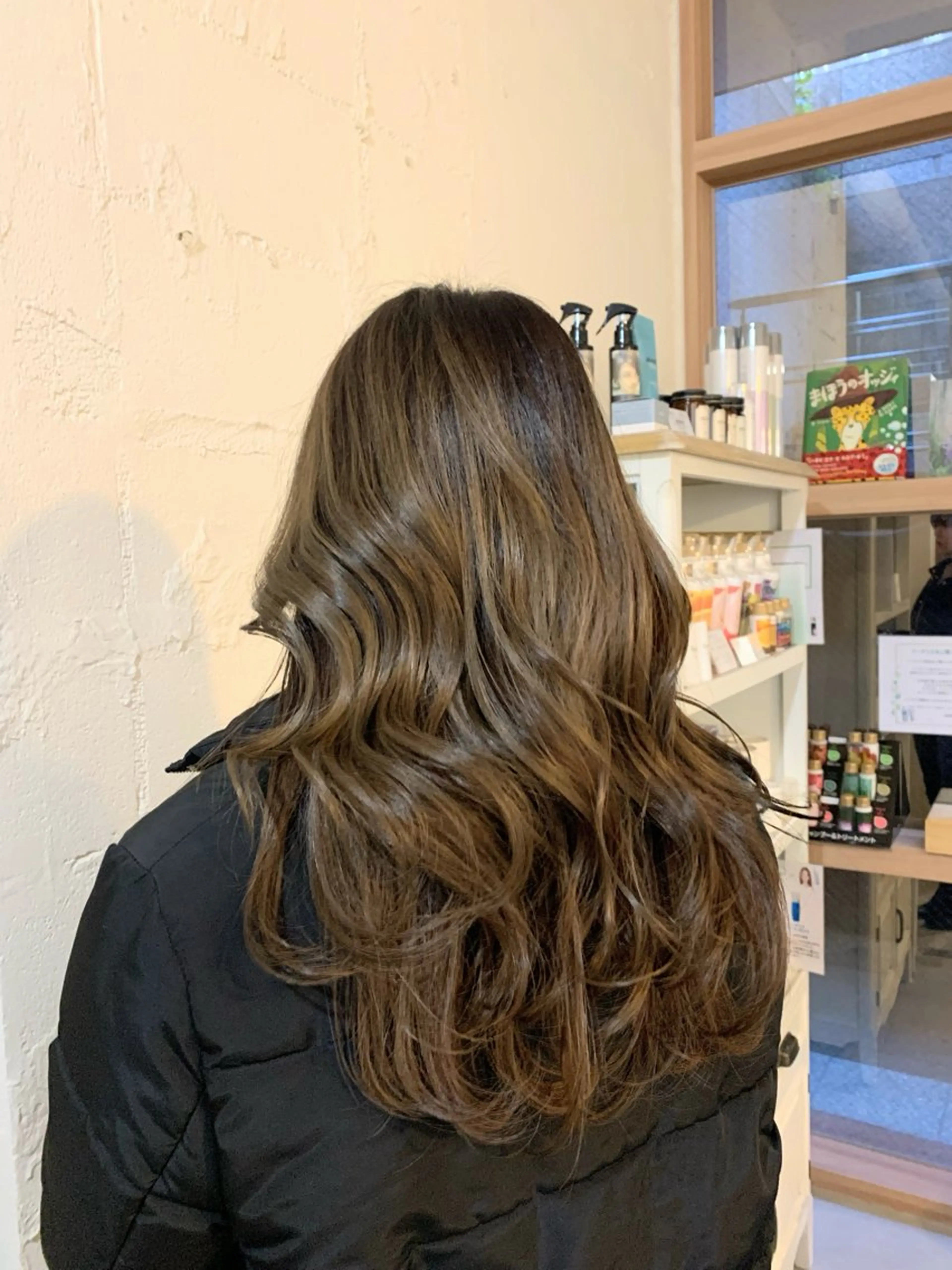 ロング カラー ベージュカラー オリーブベージュ 福永 ちひろのヘアスタイル