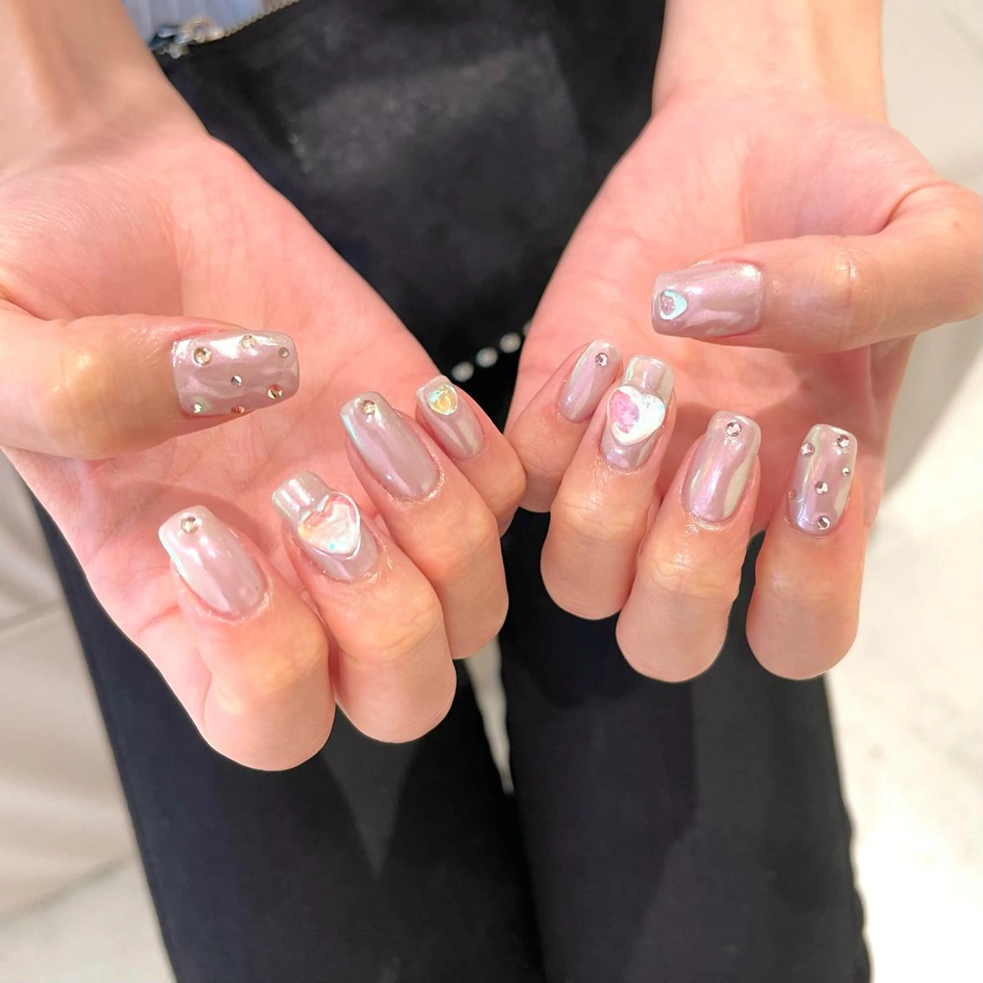 ネイル esby Loely MIZUKIのネイルデザイン