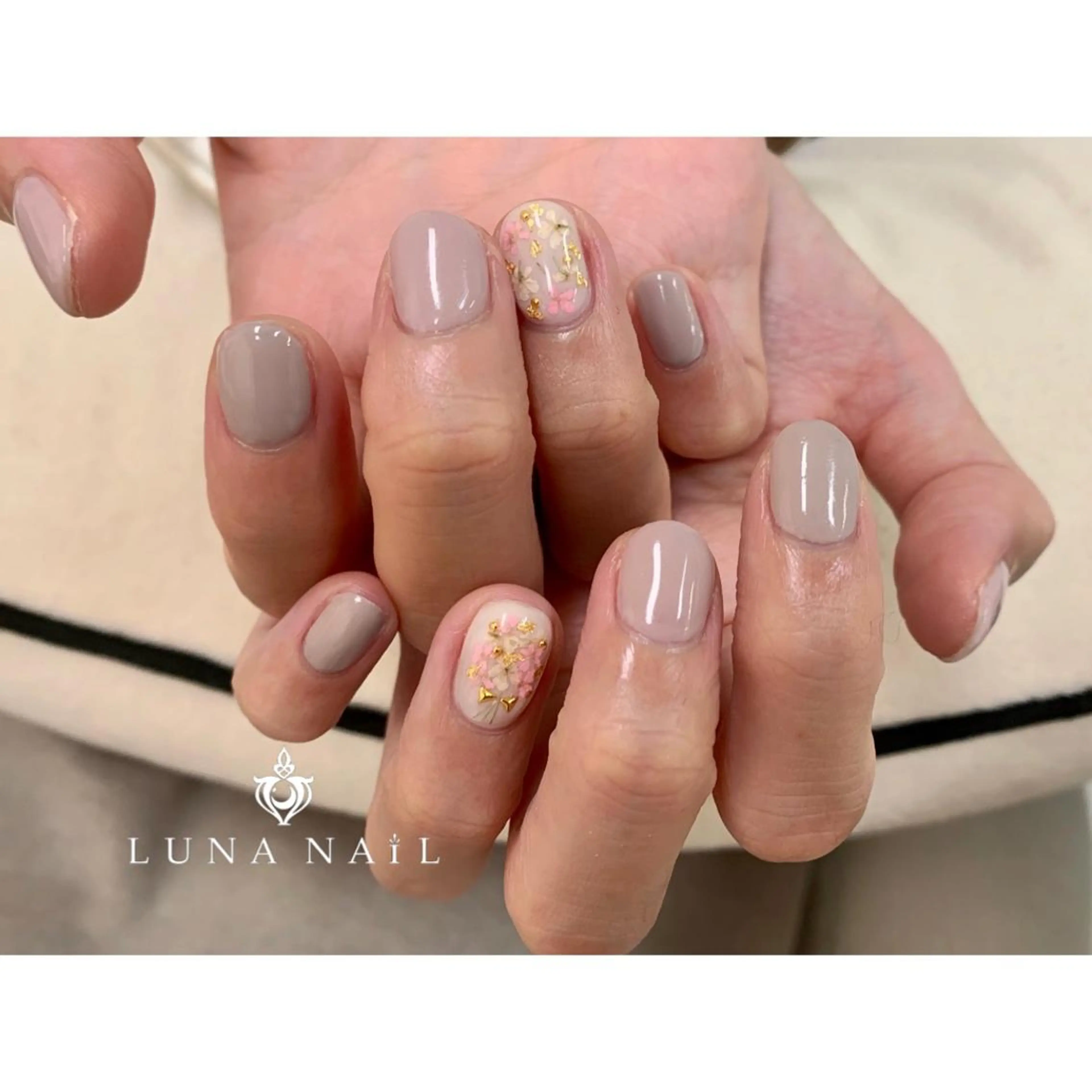 ネイル アトリエ　ミモザ所属・いまむら あかりのネイルデザイン