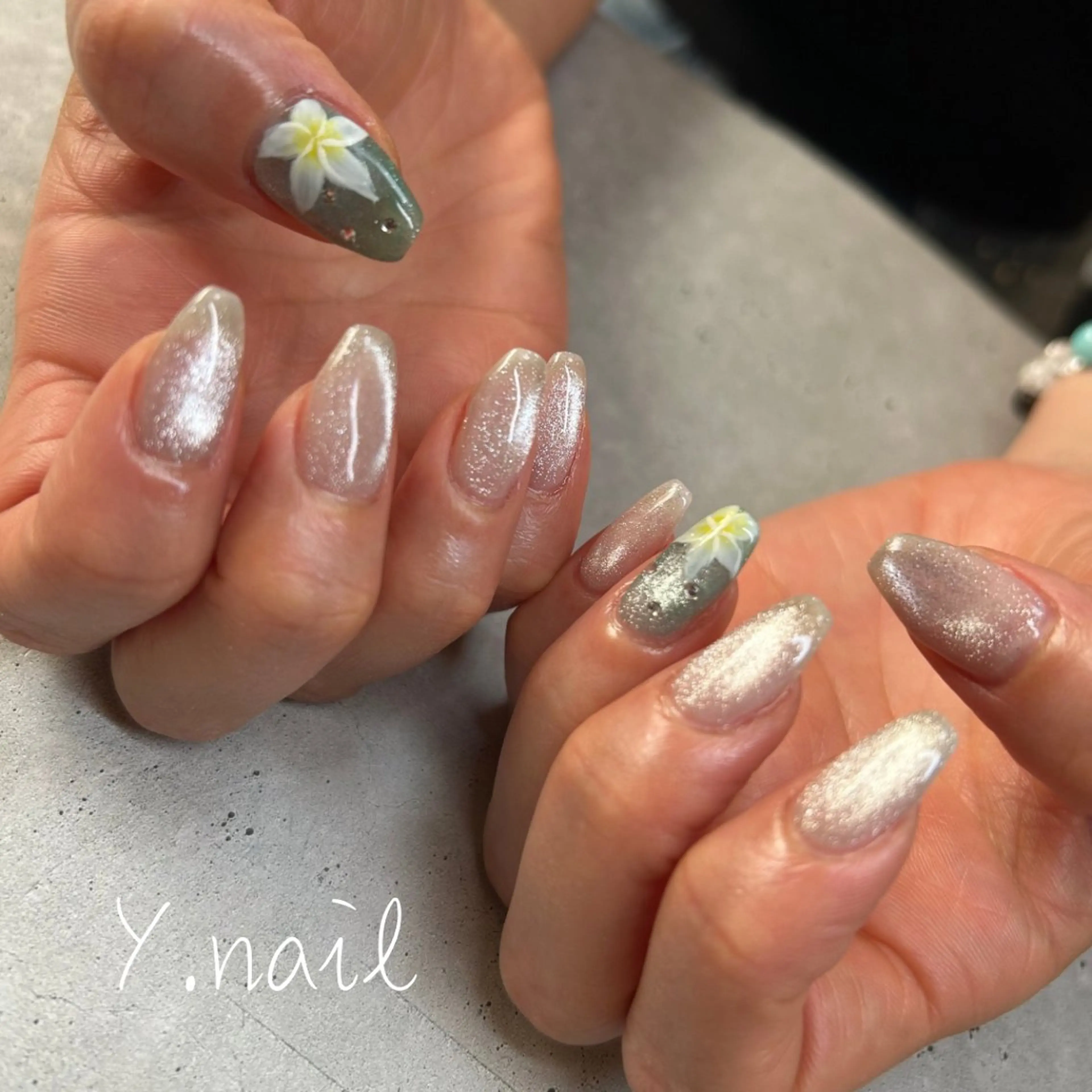 ネイル ハンドネイル Y. nailのネイルデザイン
