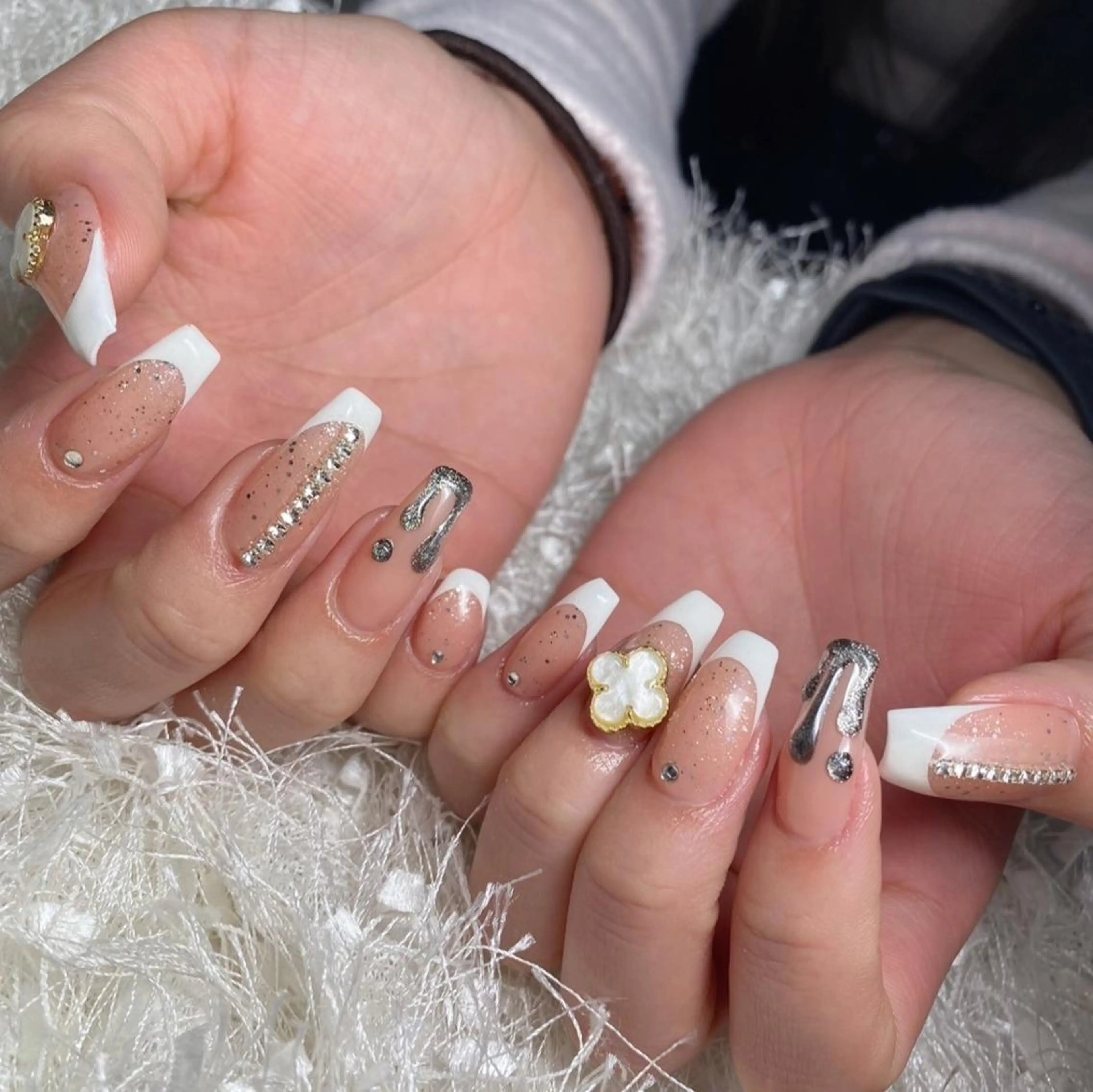 ネイル 長さ出し フレンチネイル ジェルネイル グラデーション 韓国ネイル ハンドネイル Nail&eye Belire 新宿のネイルデザイン