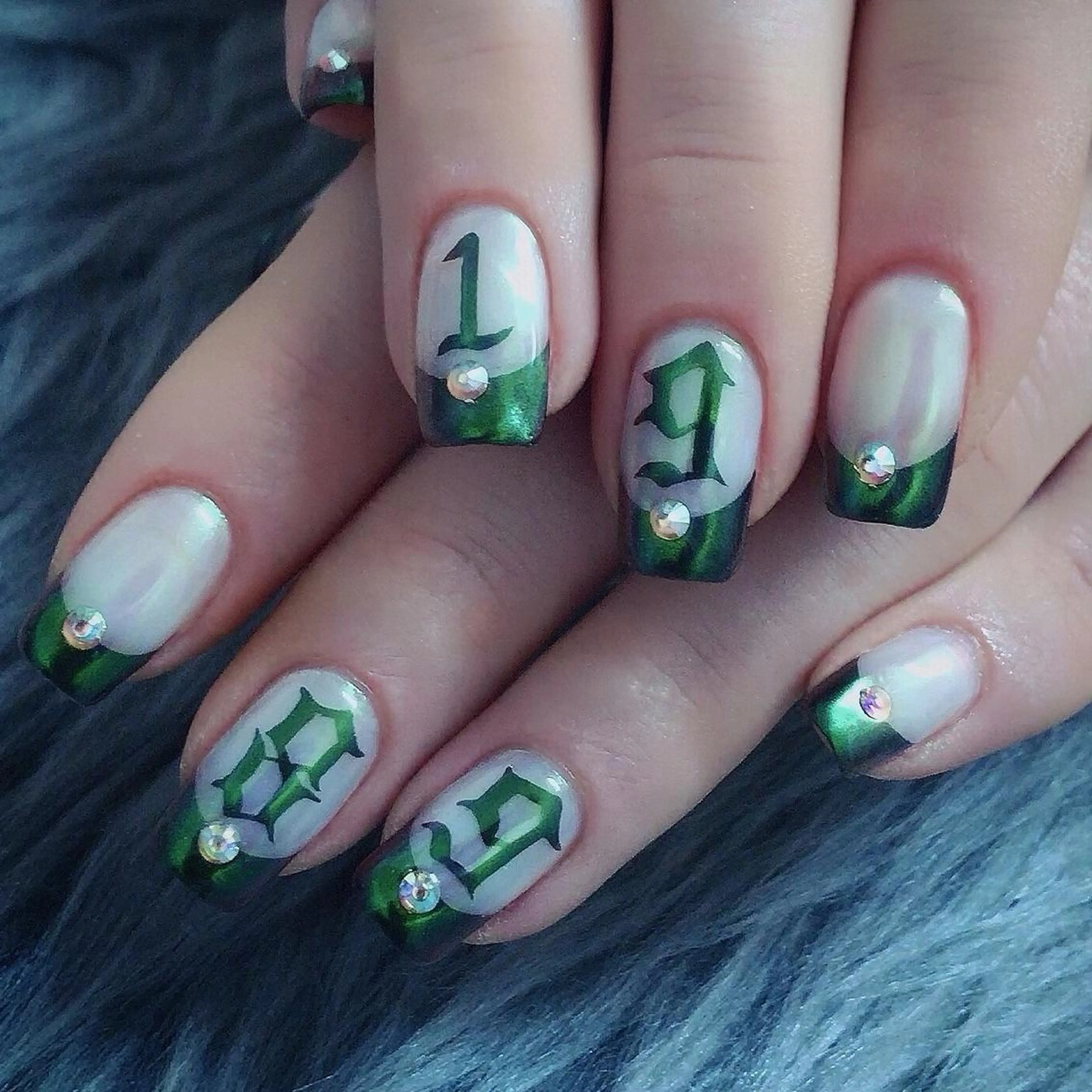 ネイル NOIROUGE所属・NOI ROUGEのネイルデザイン