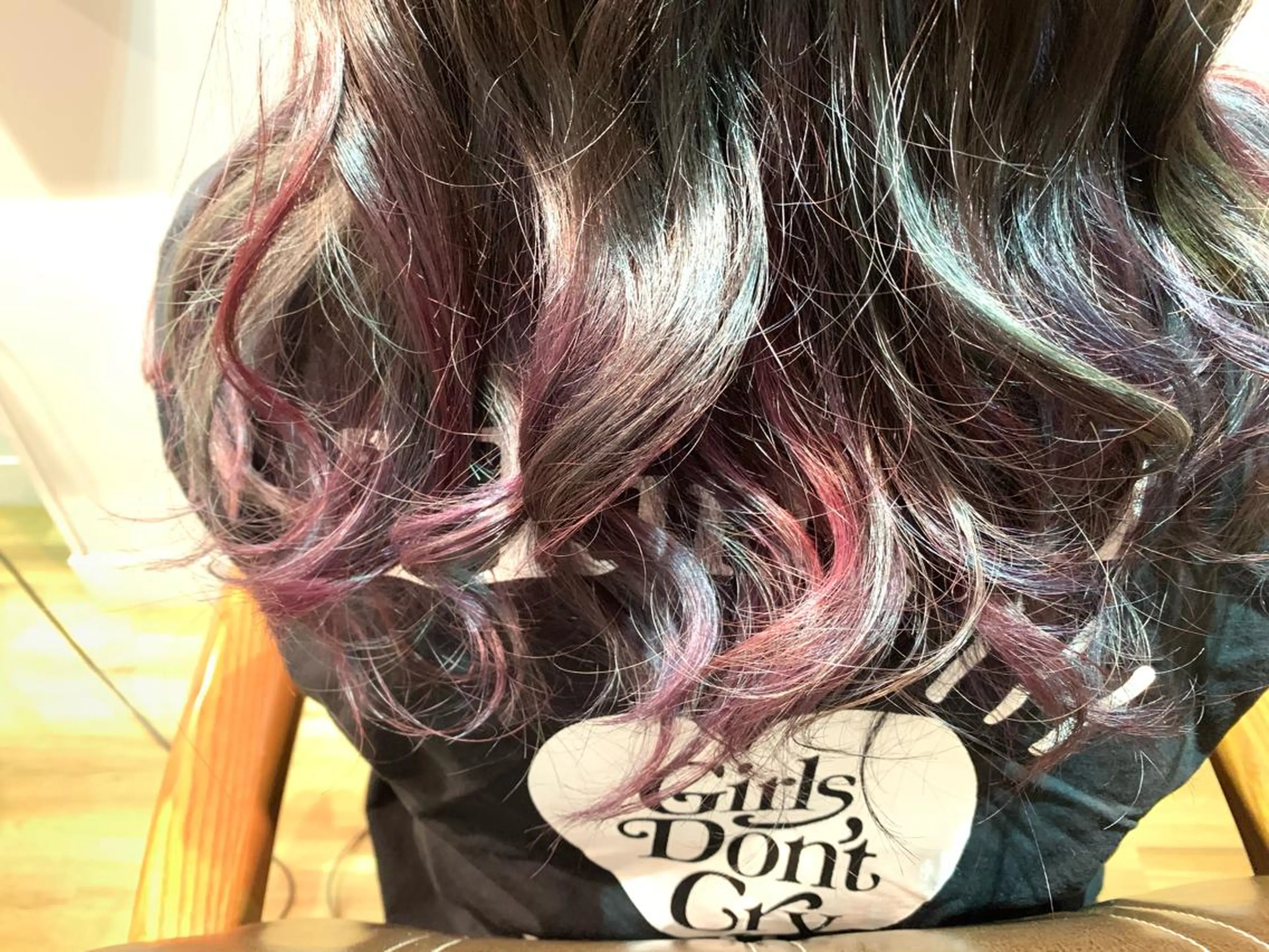 ロング カラー ツキダテ ユイのヘアスタイル