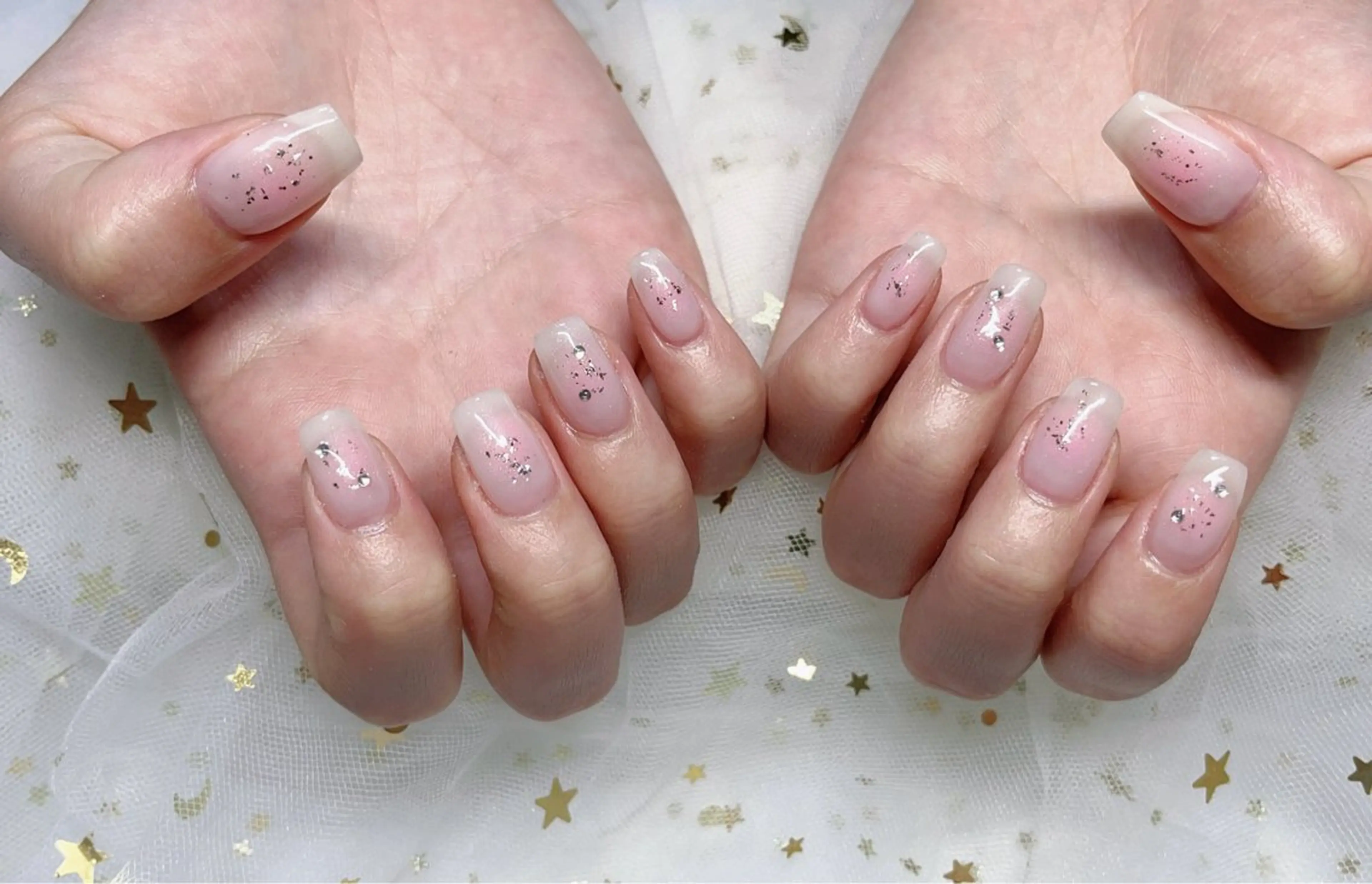 ネイル チークネイル Azel nail 伊野麗のネイルデザイン