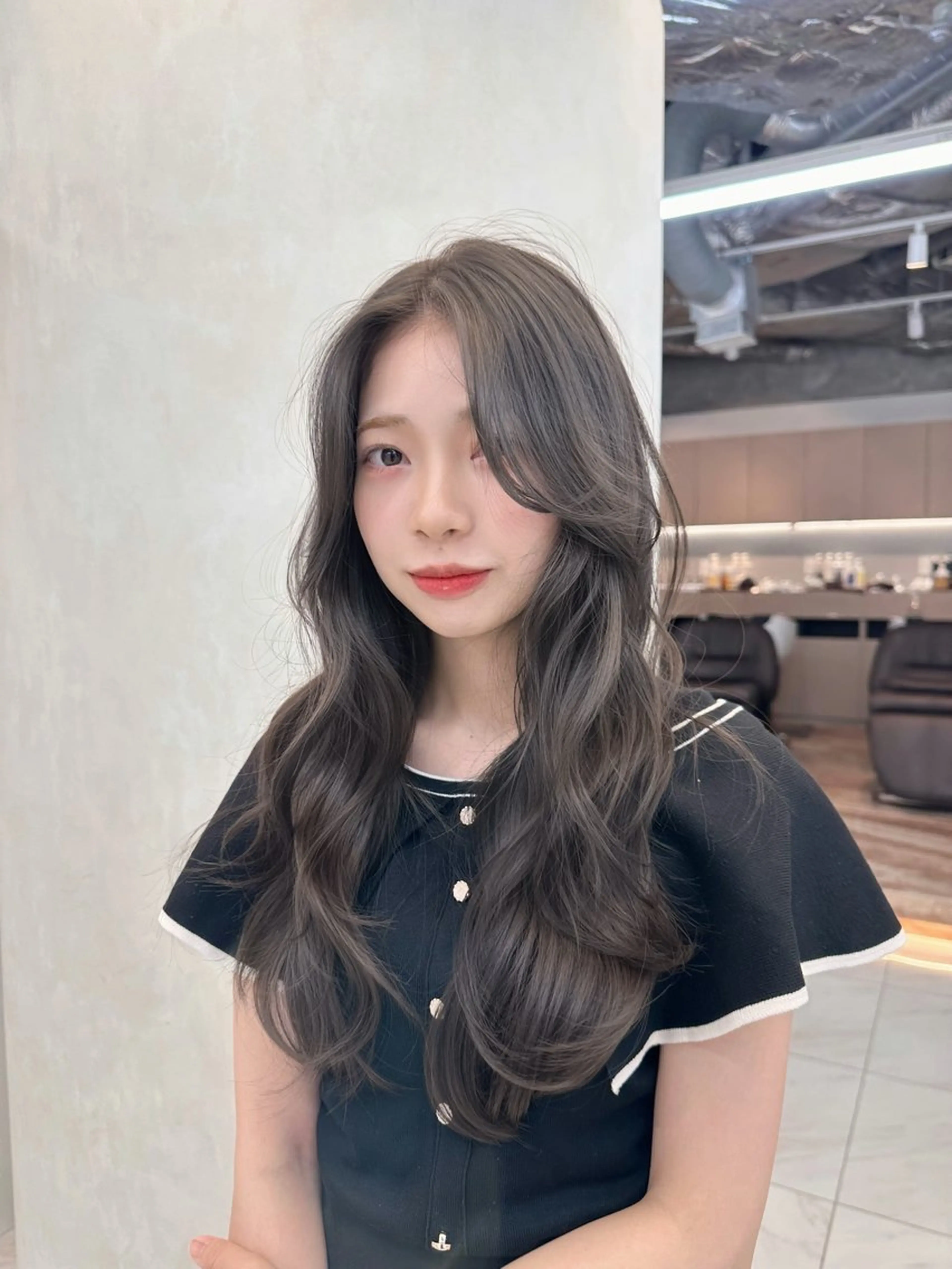 カラー グレージュ モカグレージュ ヘアカラー トリートメント ARMONY表参道店所属・韓国風レイヤーカラー ライムのヘアスタイル