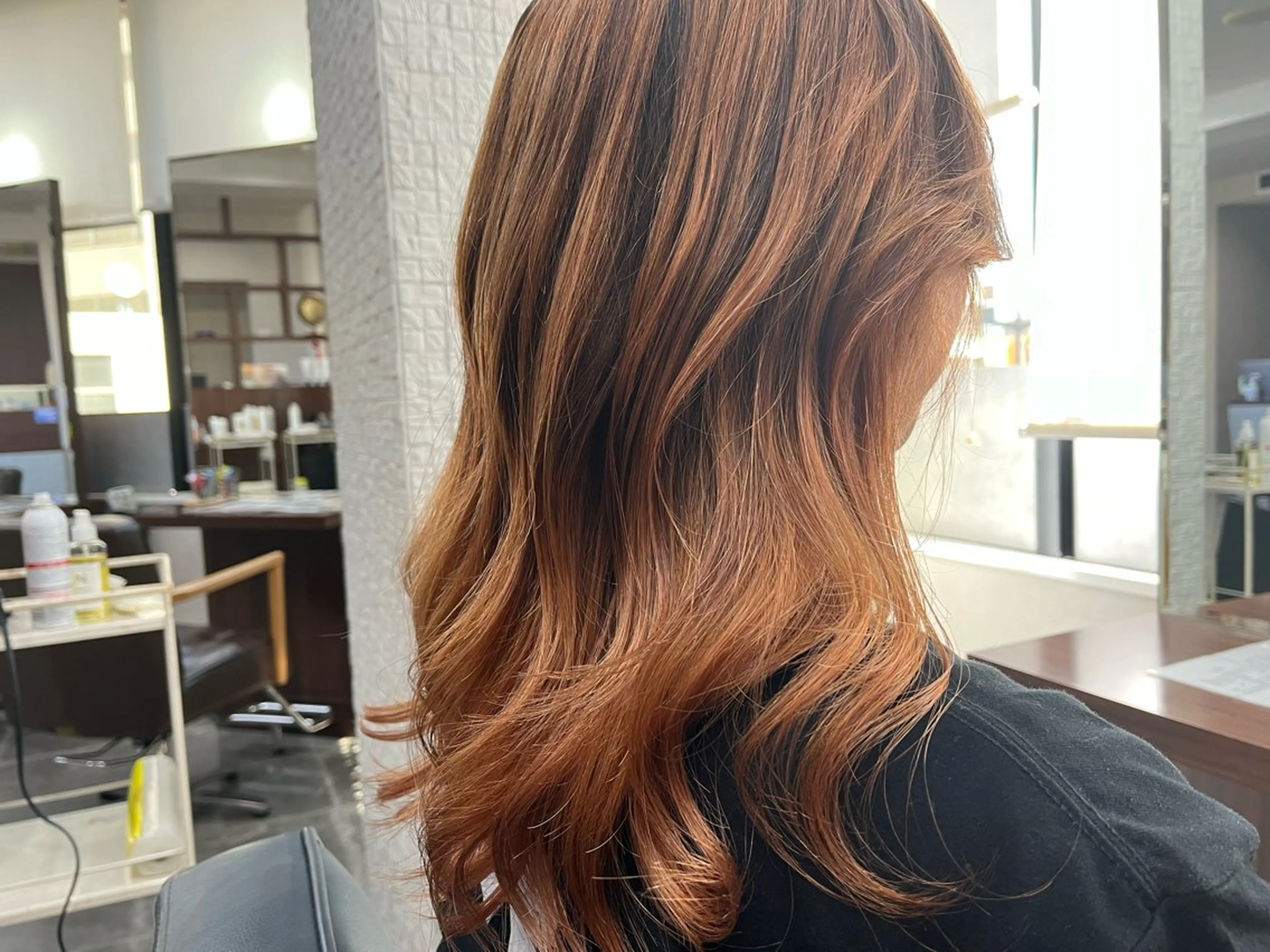 セミロング カラー 長内  大明のヘアスタイル