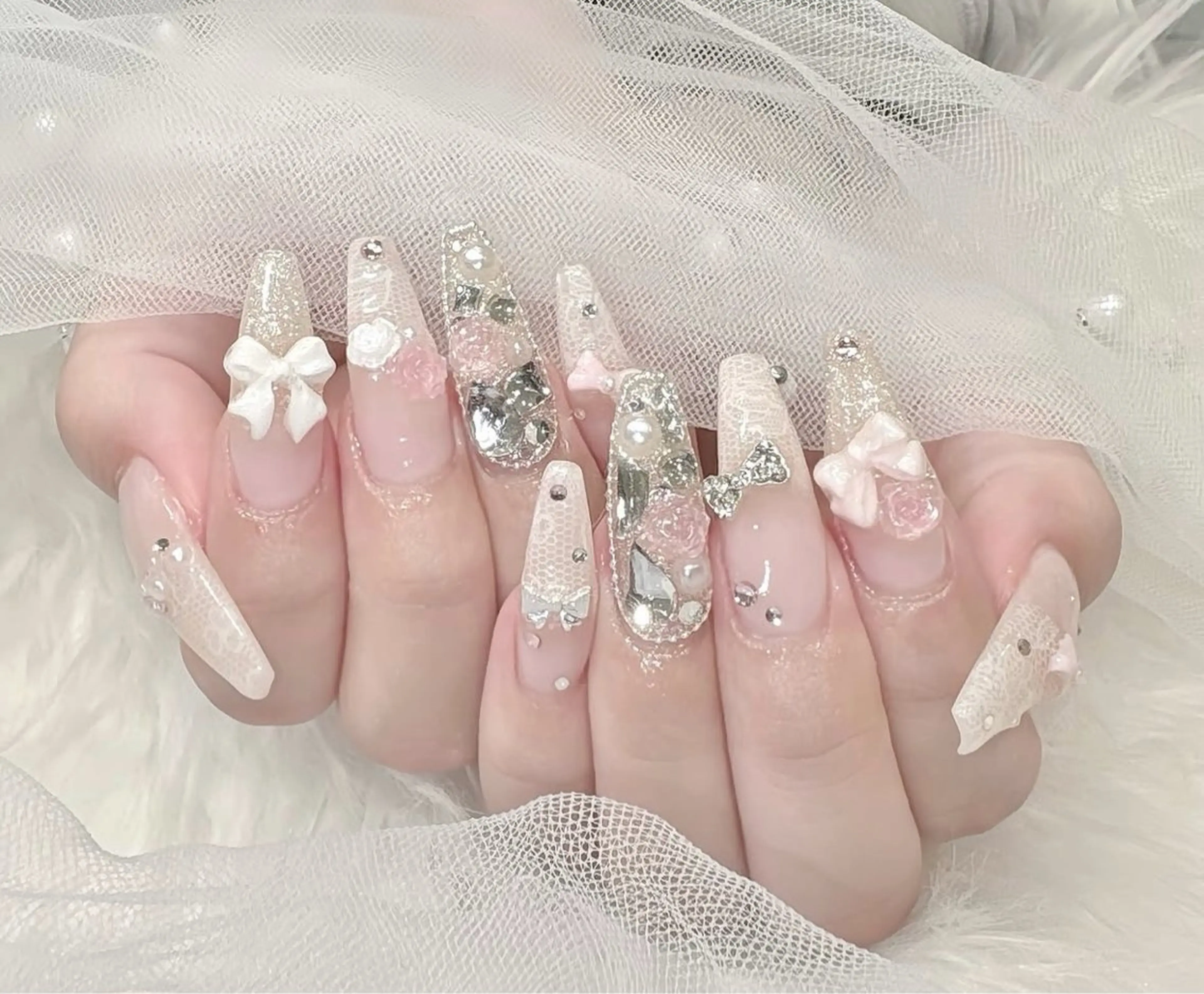 【オフなし】【初めての方他店オフ無料】《Ｈａｎｄ》スカルプパーツやり放題¥13000の写真