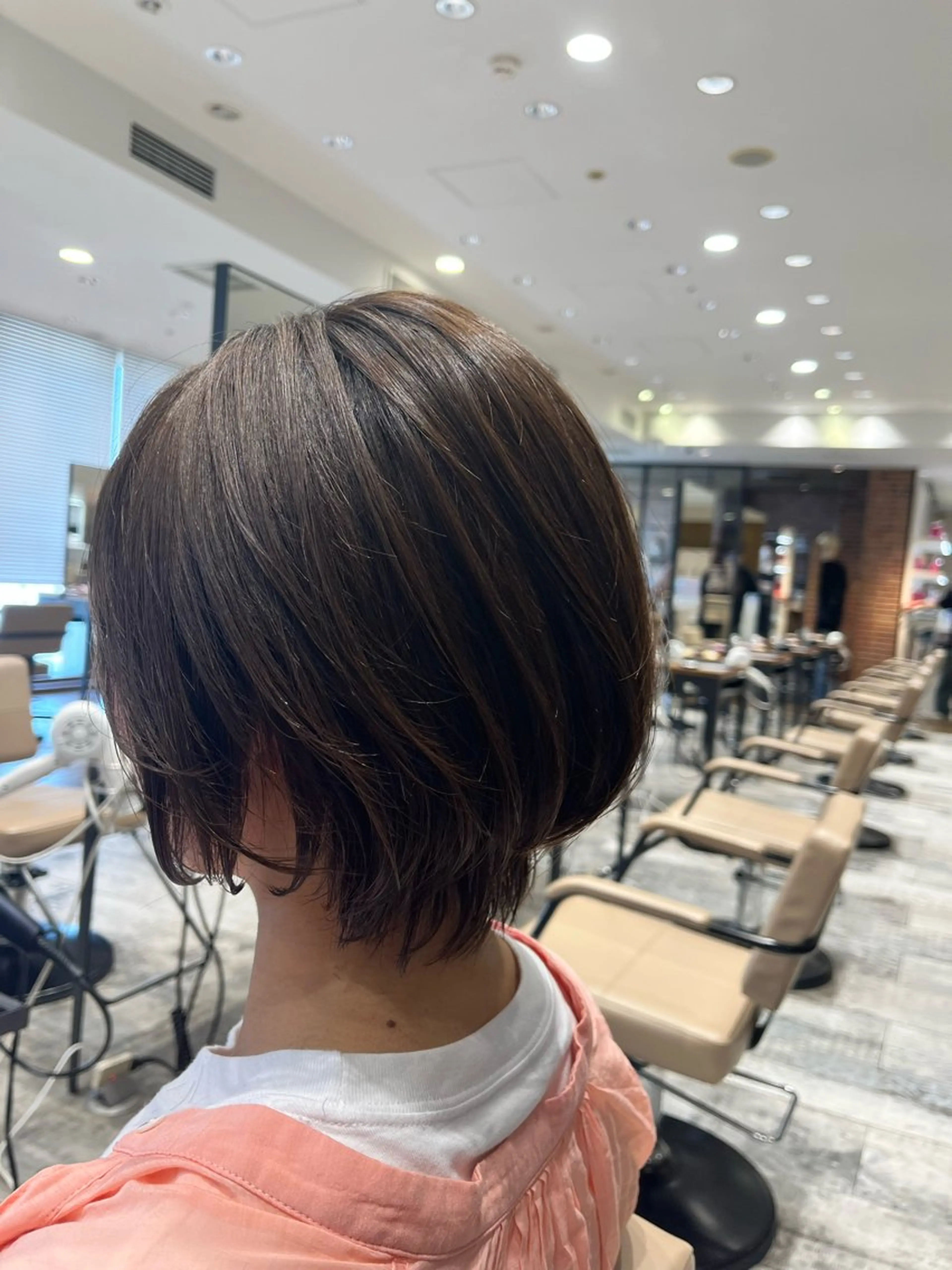 ショート 顔まわりカット 前髪カット安井楽人のヘアスタイル