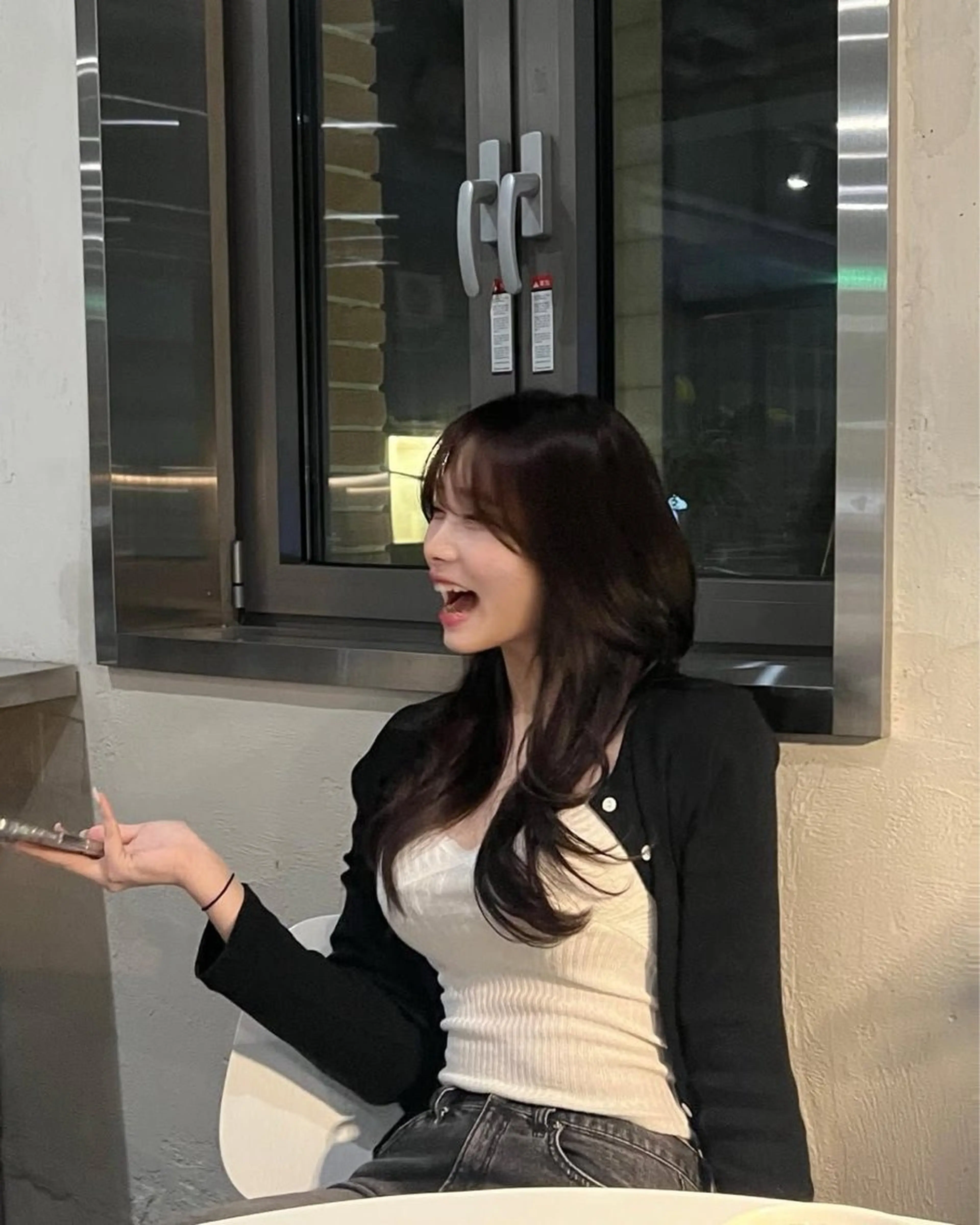 ロング カラー カット ヘアカラー トリートメント 莉乃/縮毛矯正/髪質 改善/艶カラーのヘアスタイル