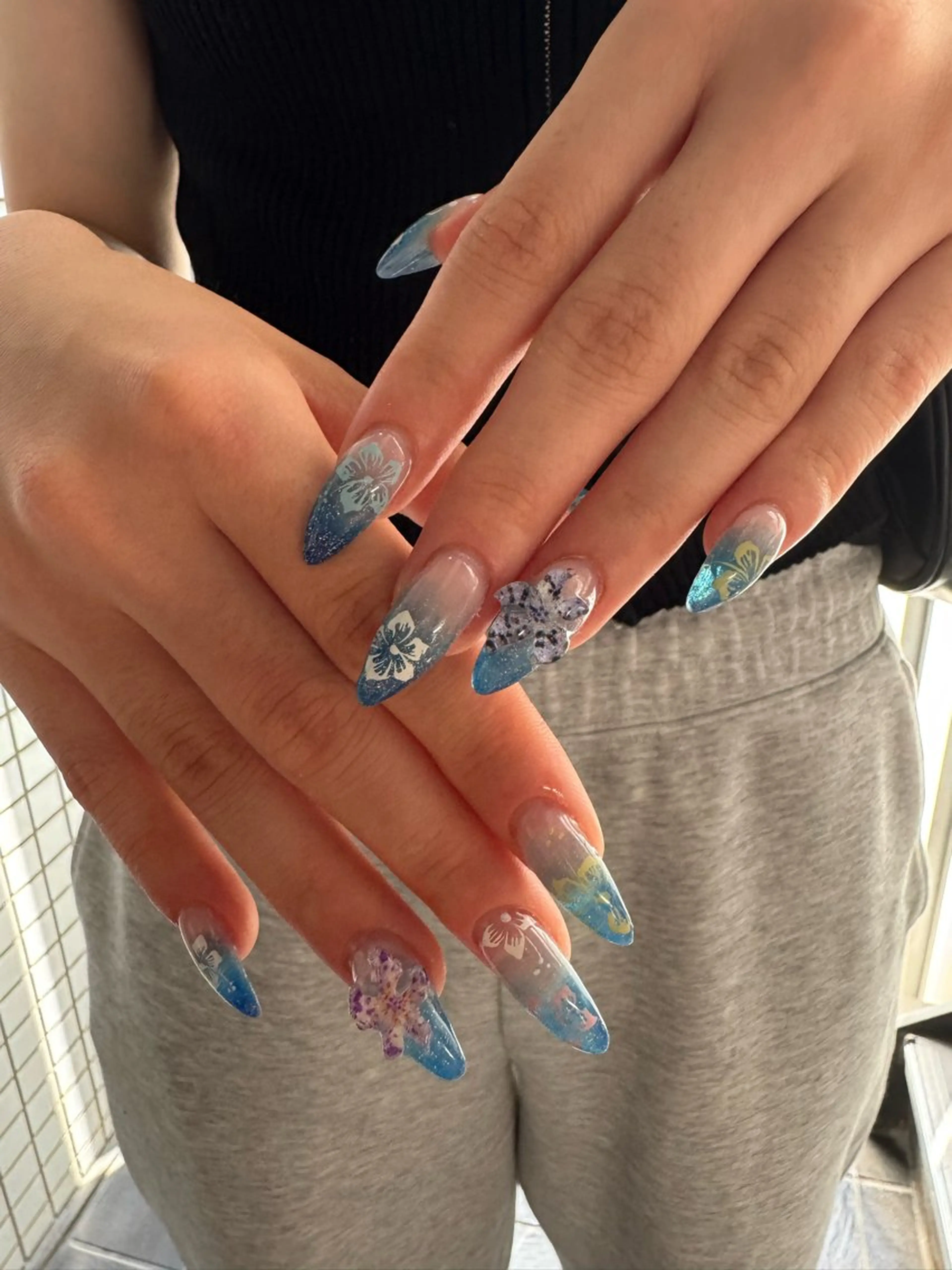 ネイル ハンドネイル MITSUKI🪡 海外/個性派/ロングのネイルデザイン