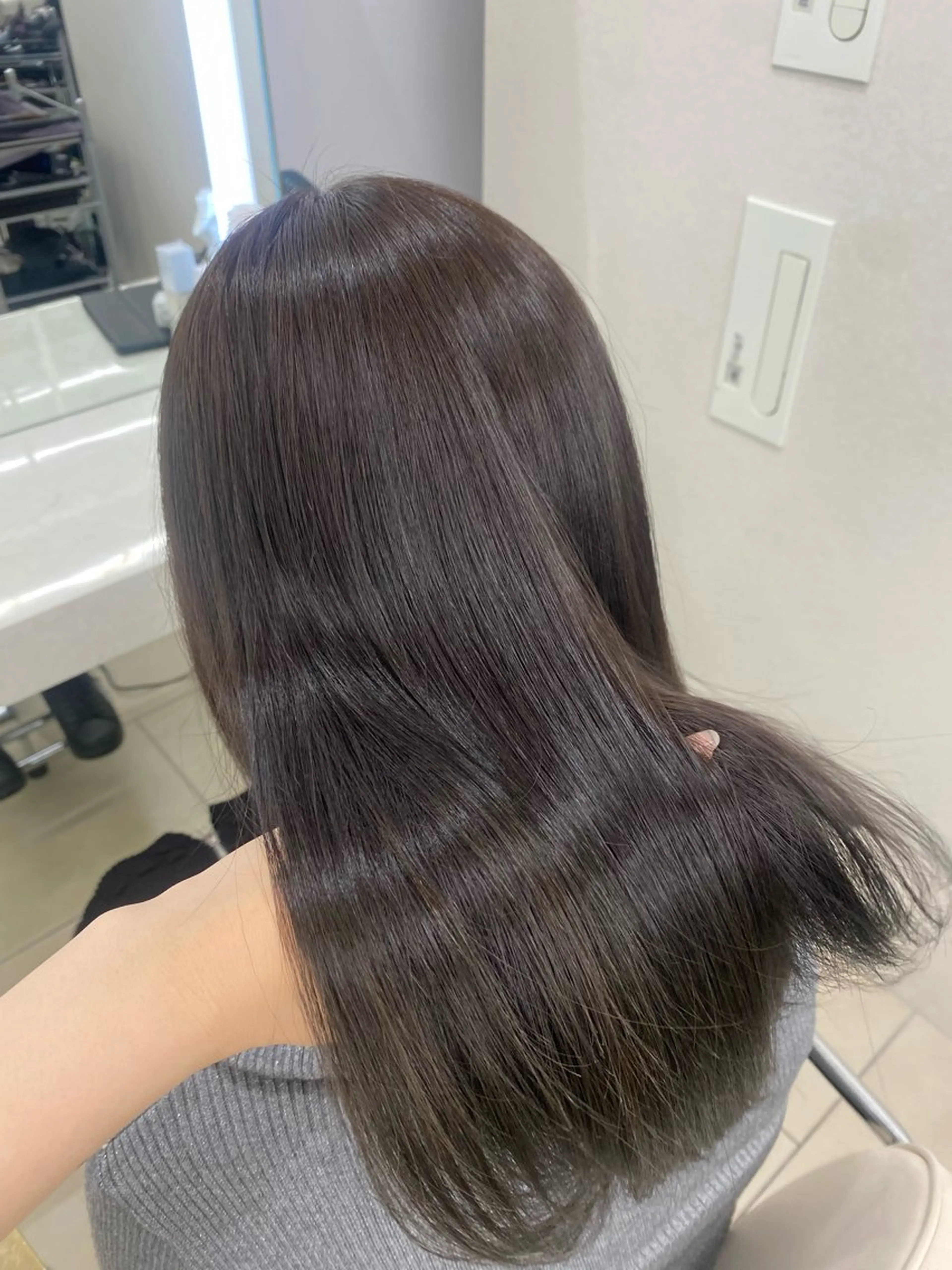 セミロング 透明感カラー🫧銀座 sana໒꒱· ﾟのヘアスタイル