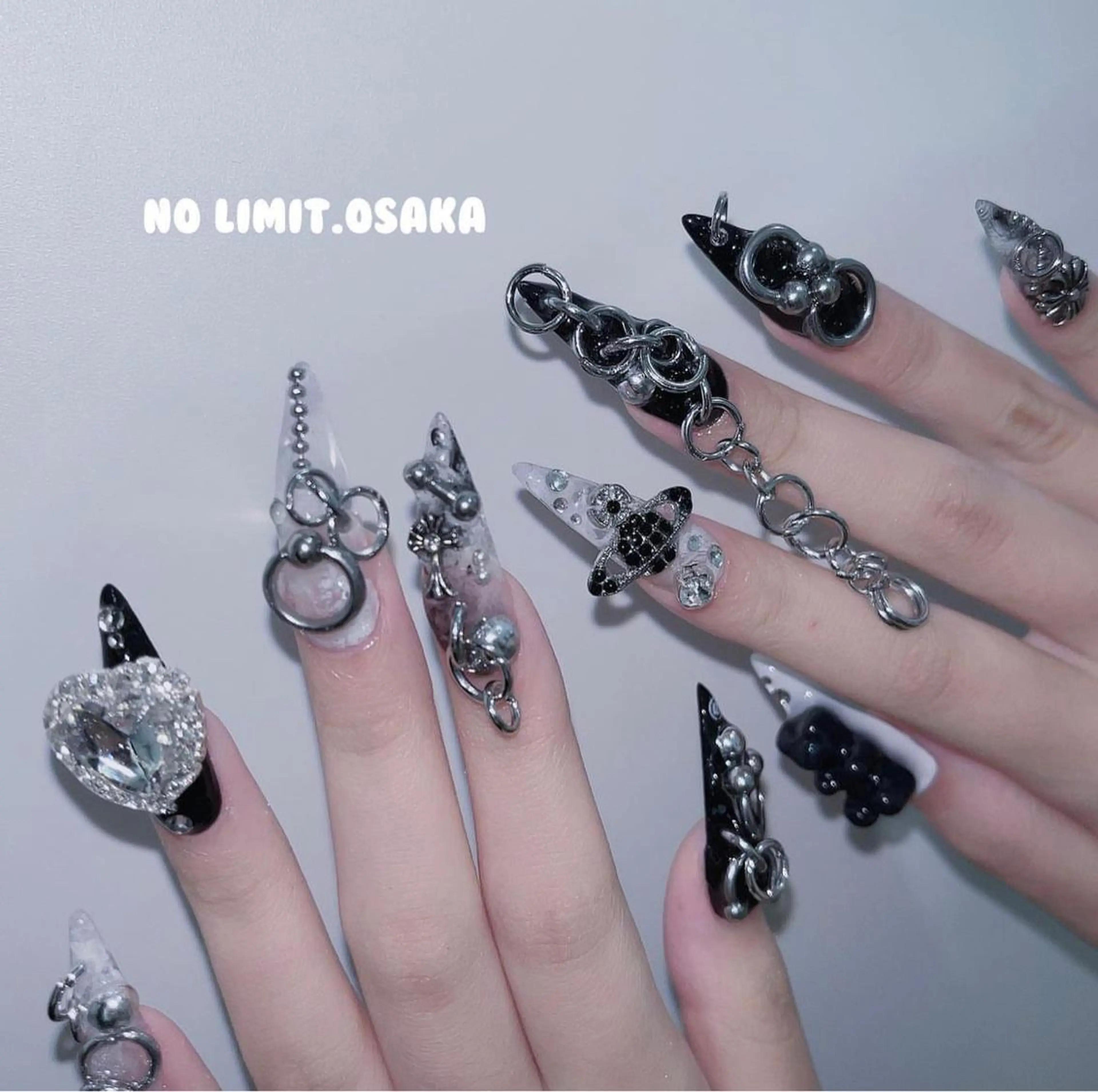 ネイル NOLIMIT.OSAKA所属・NOLIMIT Jr Nailistのネイルデザイン