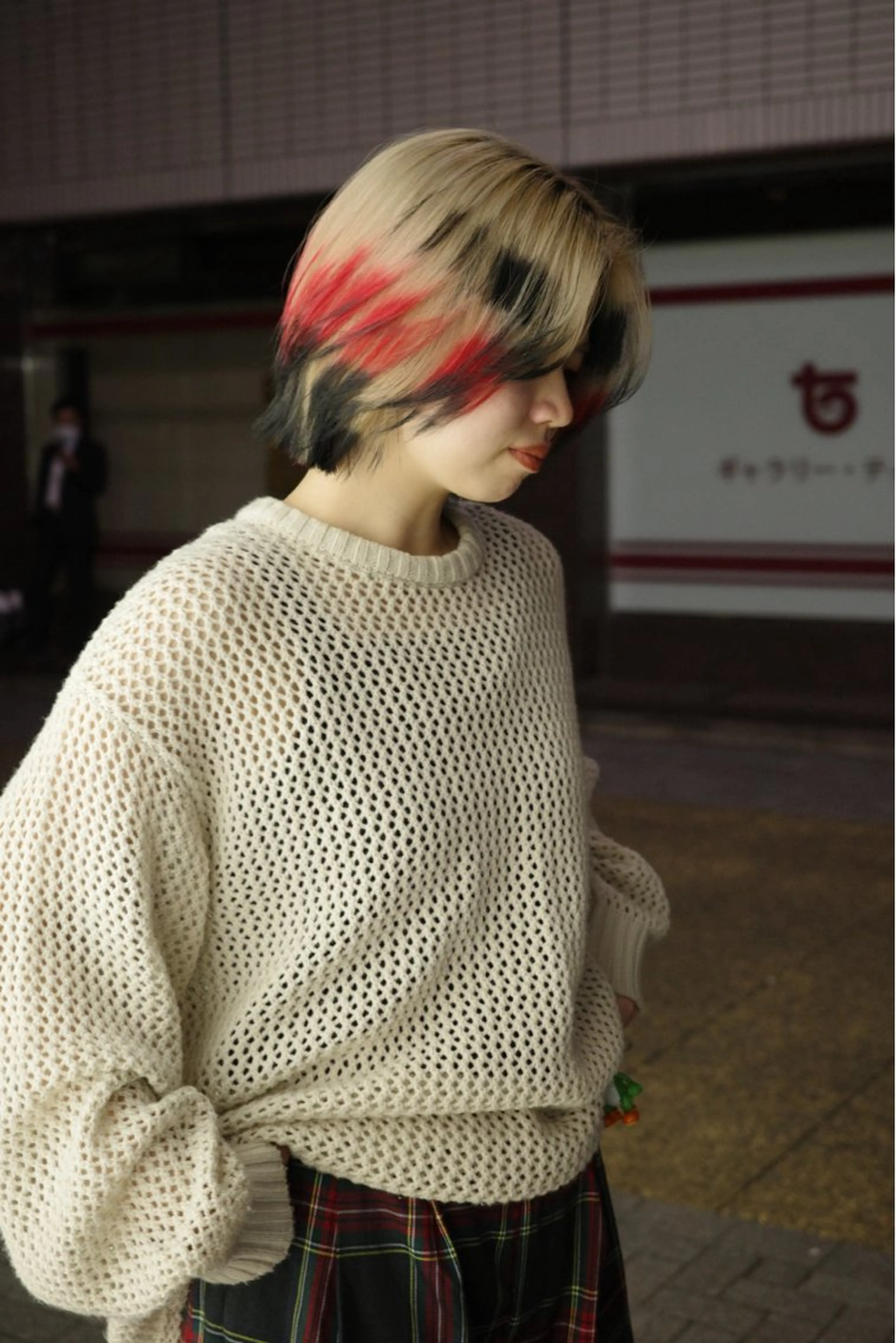 ショート カラー ヘアカラー Hair & make Lamp所属・梅田のブリーチ特化 美容師KAI🥰のヘアスタイル