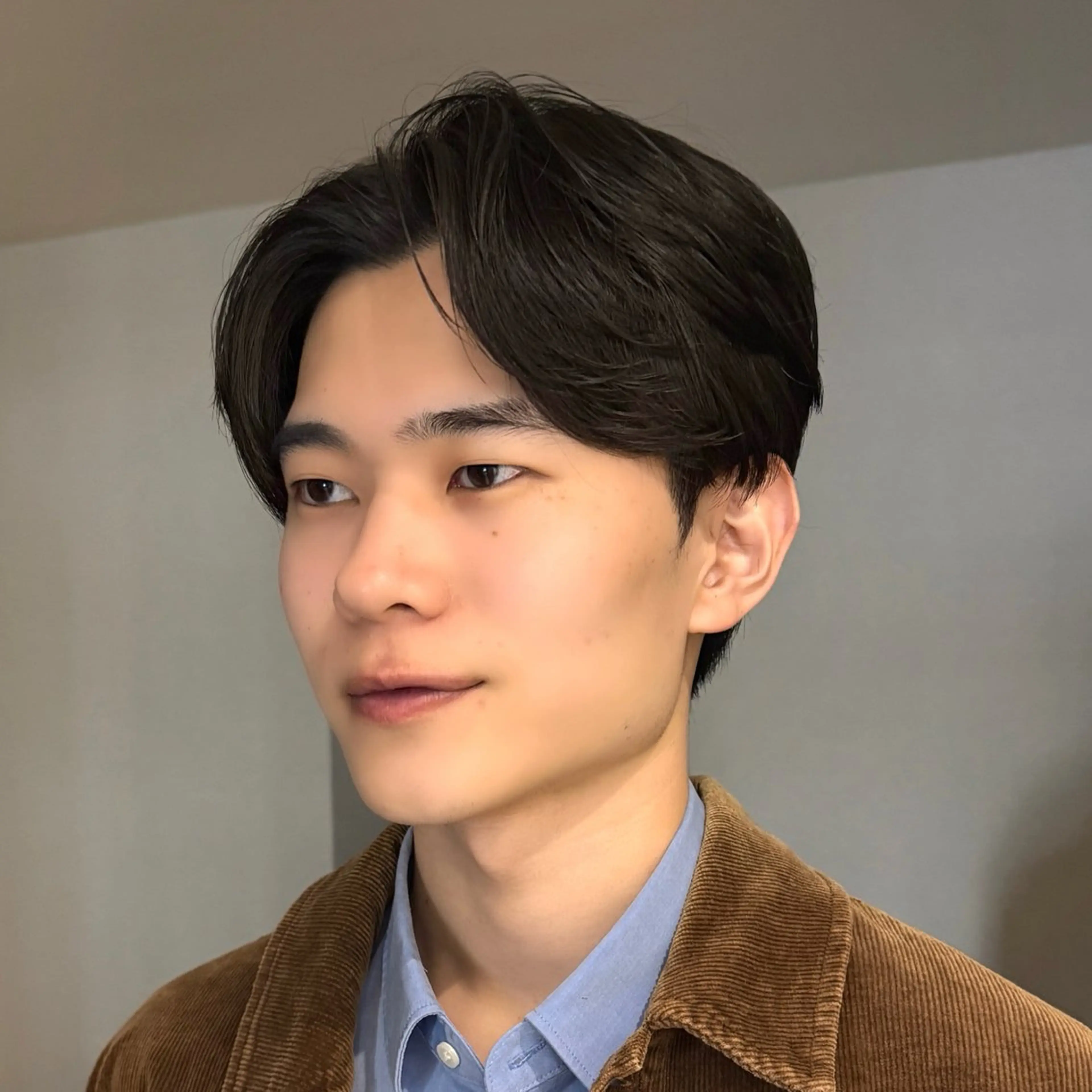 パーマ メンズ センターパート ダウンパーマ フェザーパーマ メンズ韓国風 マッシュ カット パーマ GO TODAY シェアサロン原宿 Verno所属・センターパート特化/ メンズカット/ヒロキのヘアスタイル