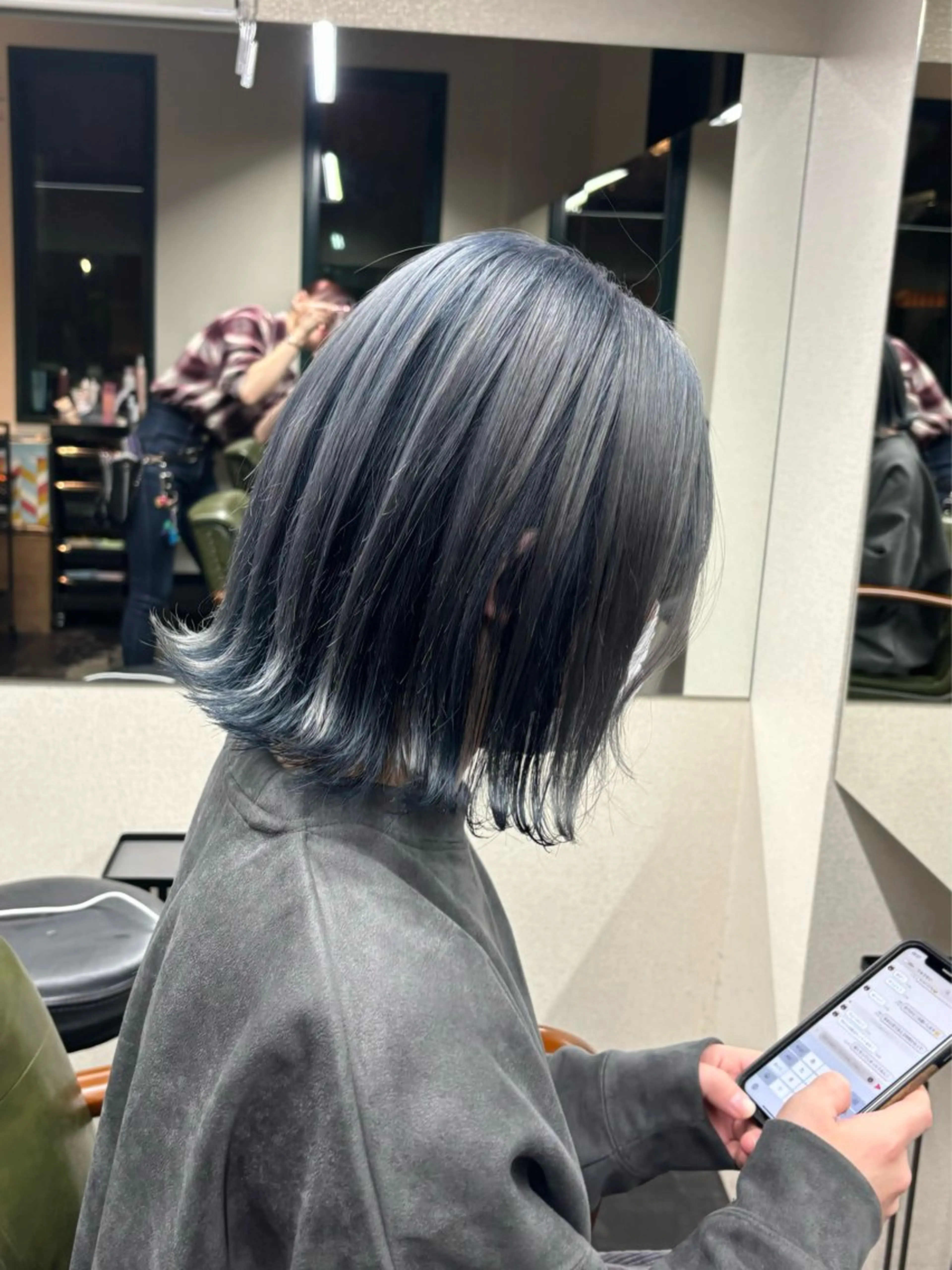 ミディアム カラー エミタス 柳通り(Emitas.)所属・岡村 莉穂のヘアスタイル