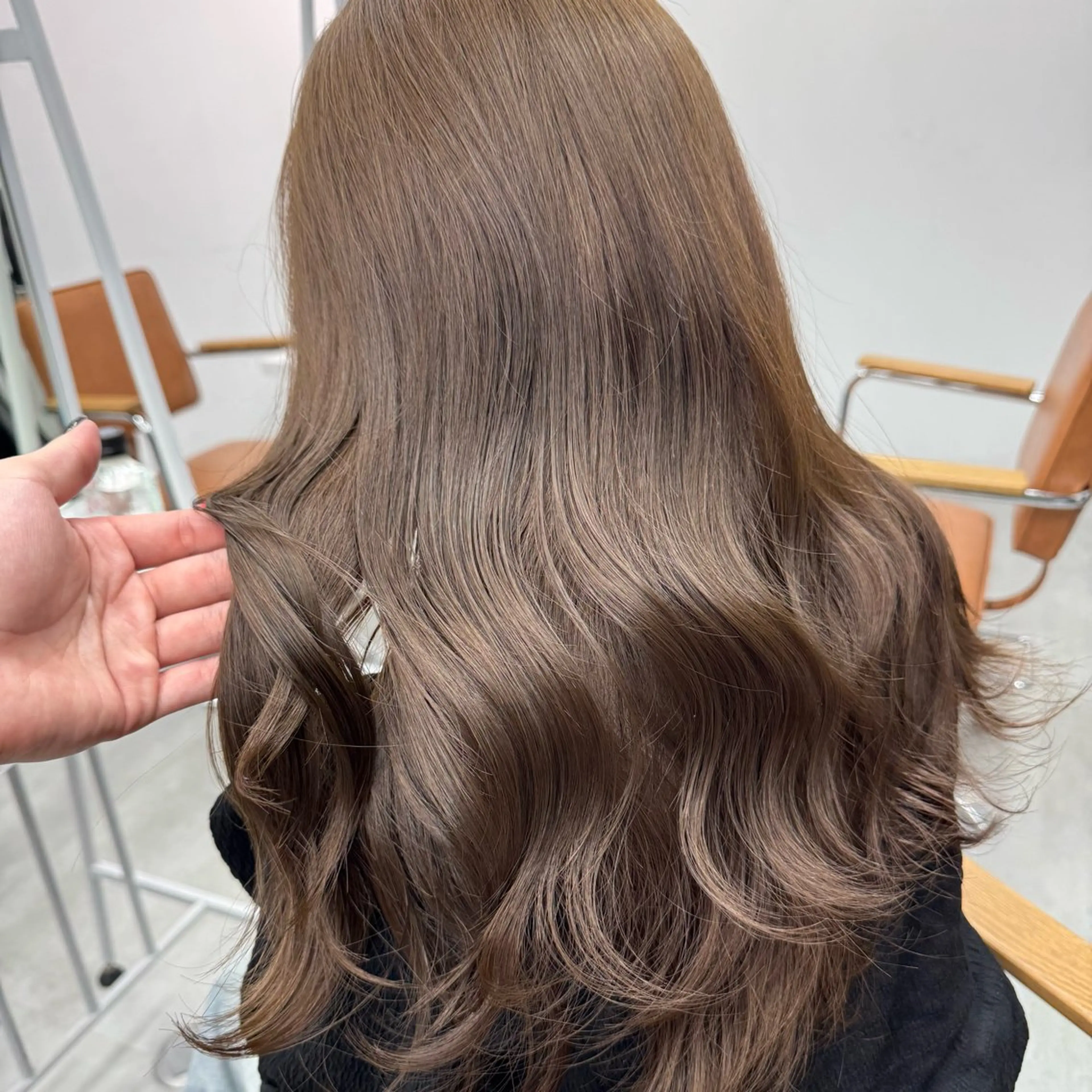 ロング カラー ヘアアレンジ ブリーチなしカラー /ベージュ/安形翔のヘアスタイル