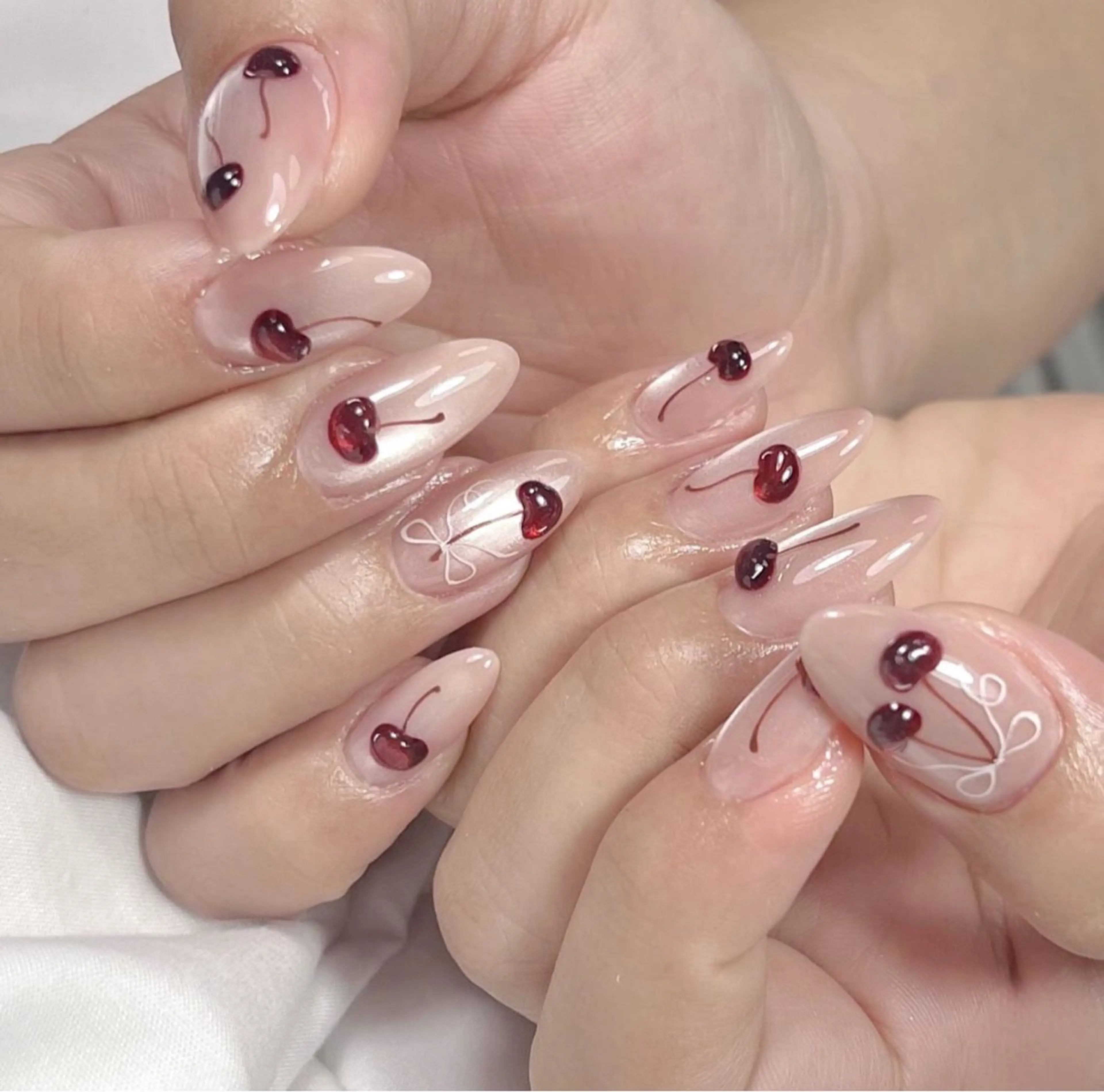 ネイル フラッシュネイル フレンチネイル グラデーション キラキラネイル 韓国ネイル ハンドネイル Lina nail所属・Lunaa 池袋のネイルデザイン