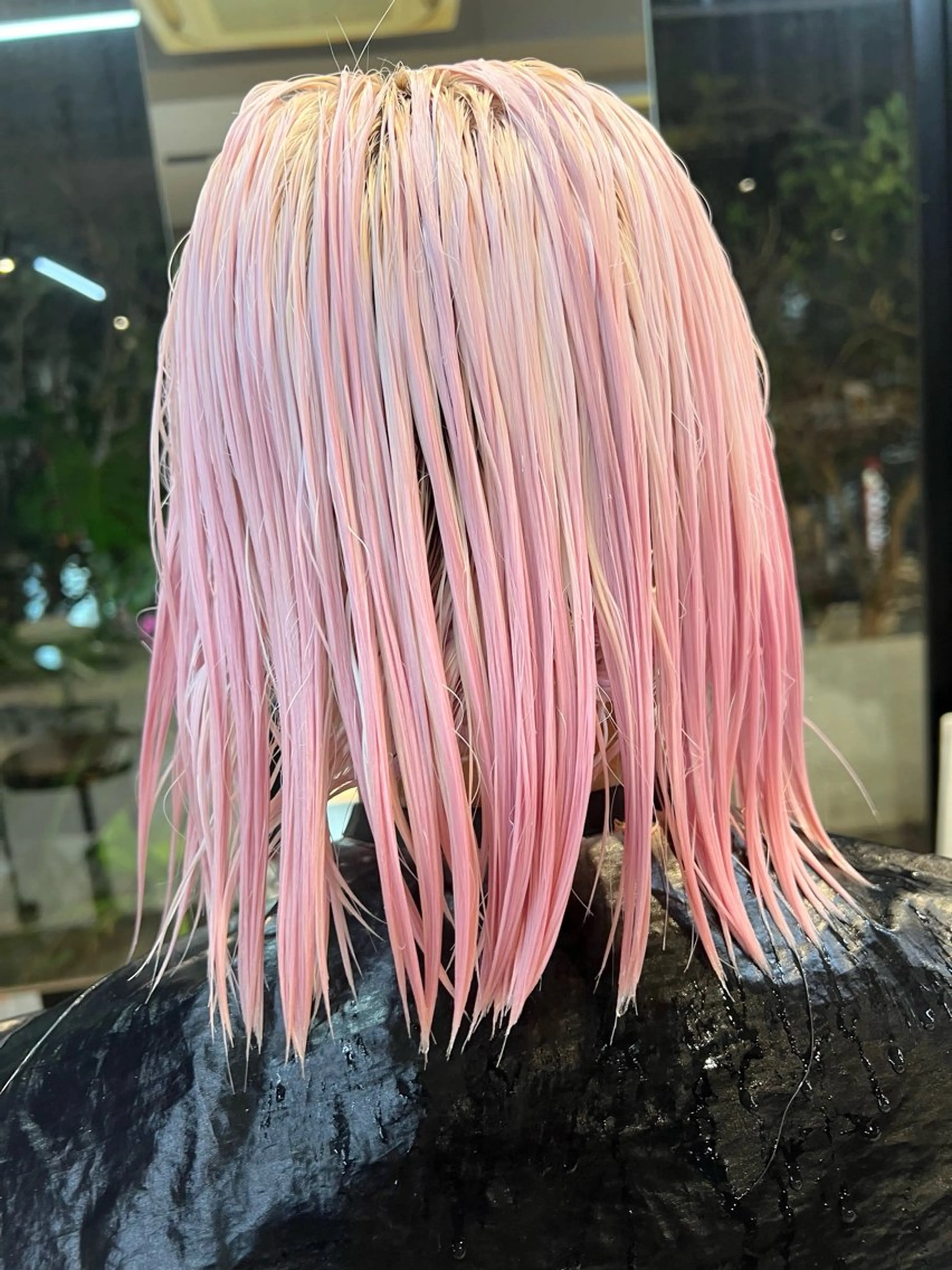 ミディアム カラー ピンクカラー ホワイトピンク daiki 原宿のヘアスタイル