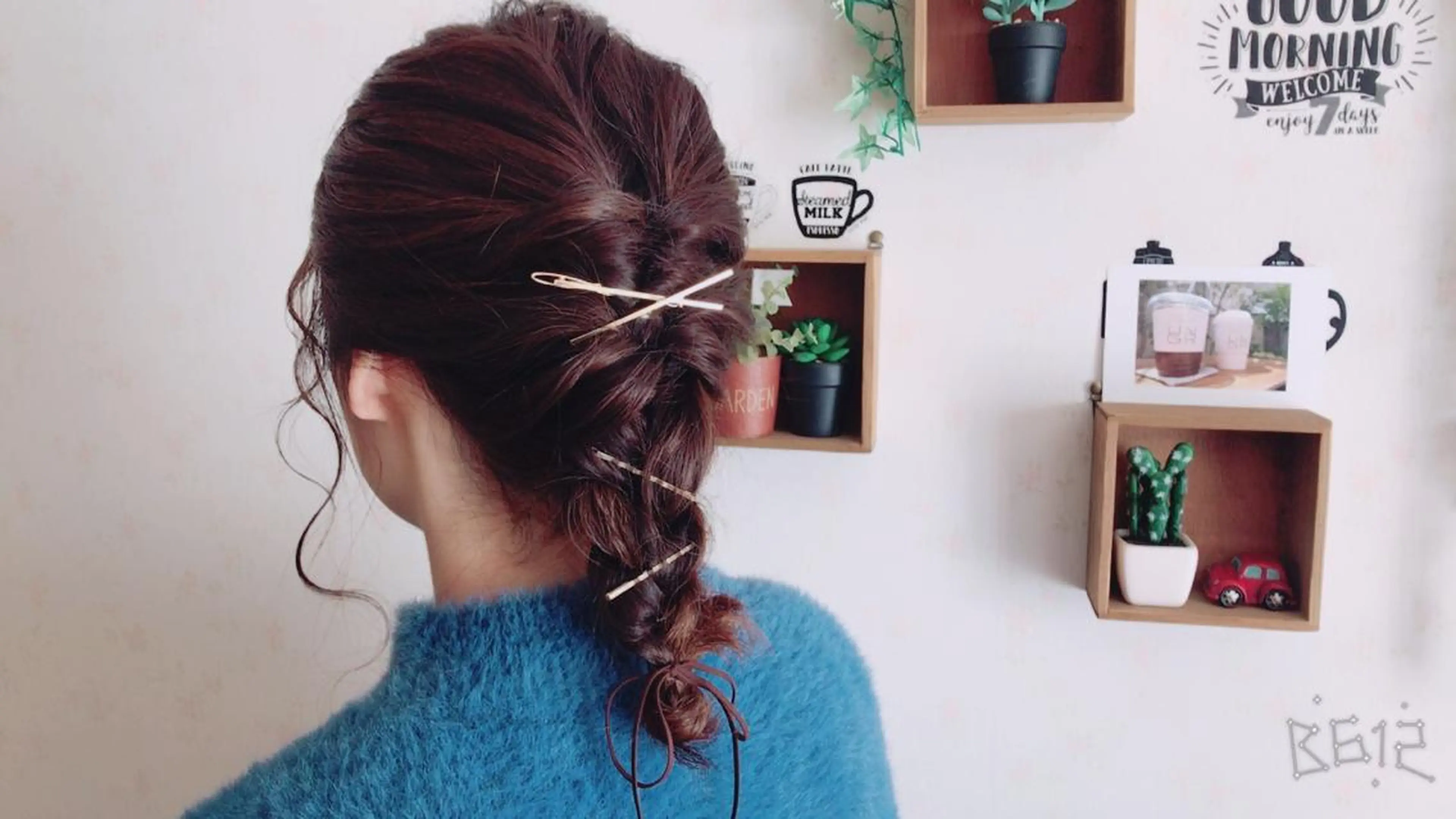 ヘアアレンジ 暖色カラー🍊 ボブ🌿顔周りcutのヘアスタイル