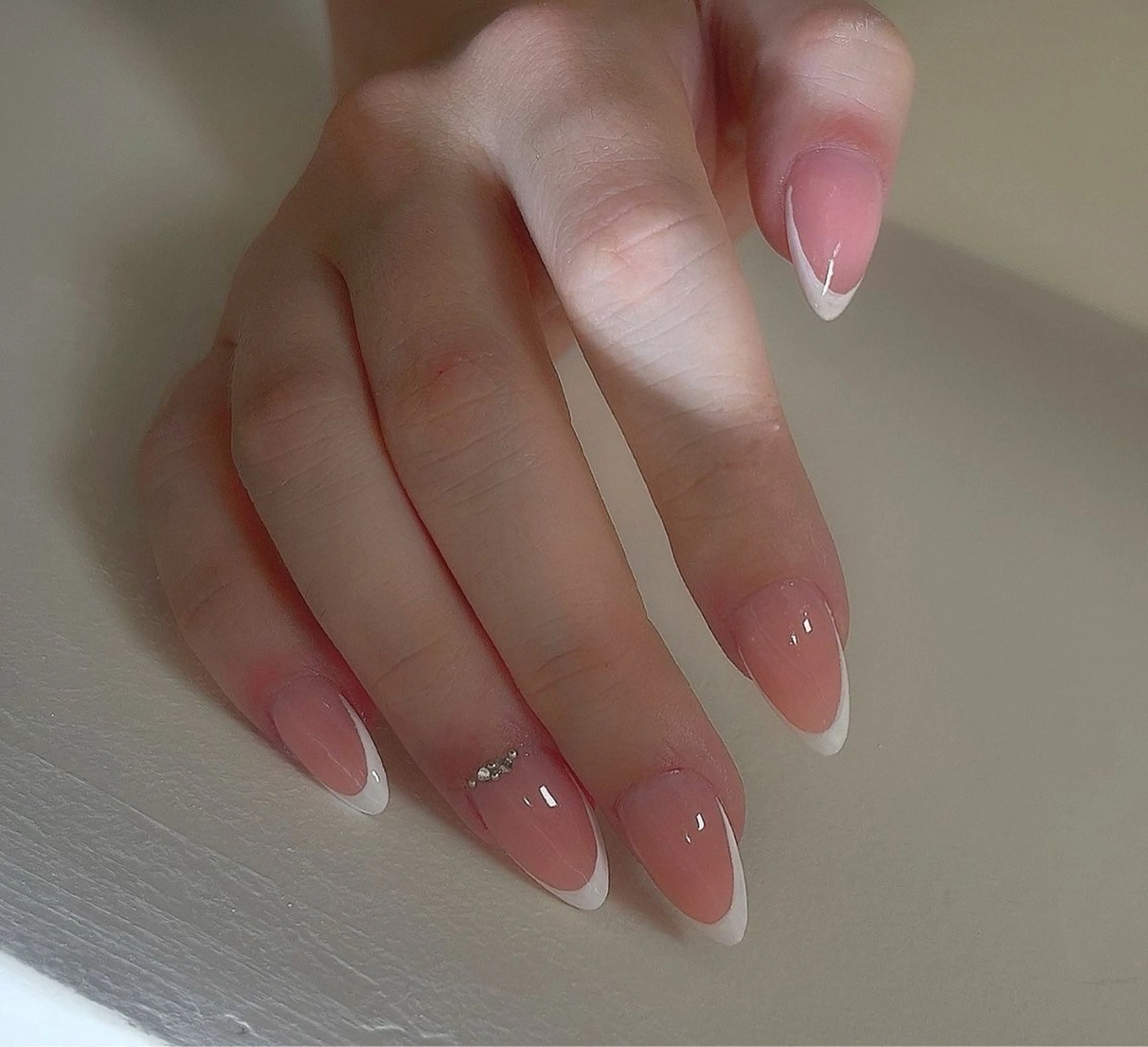 カラー ハンドネイル AIN Nailのネイルデザイン