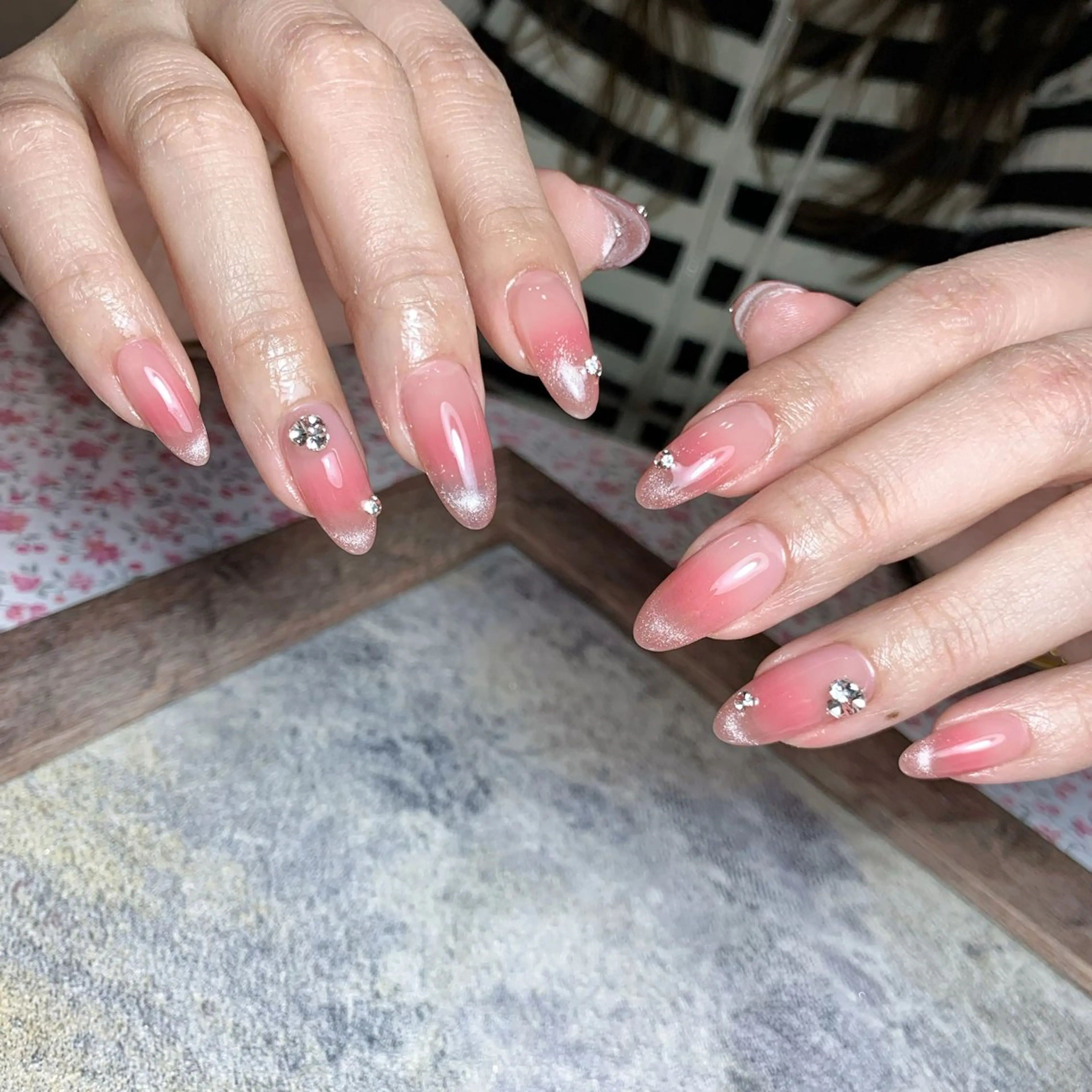 ネイル チークネイル フレンチネイル マグネットネイル マグネットフレンチ UnicornNail所属・Unicorn Nail 矢場町店のネイルデザイン