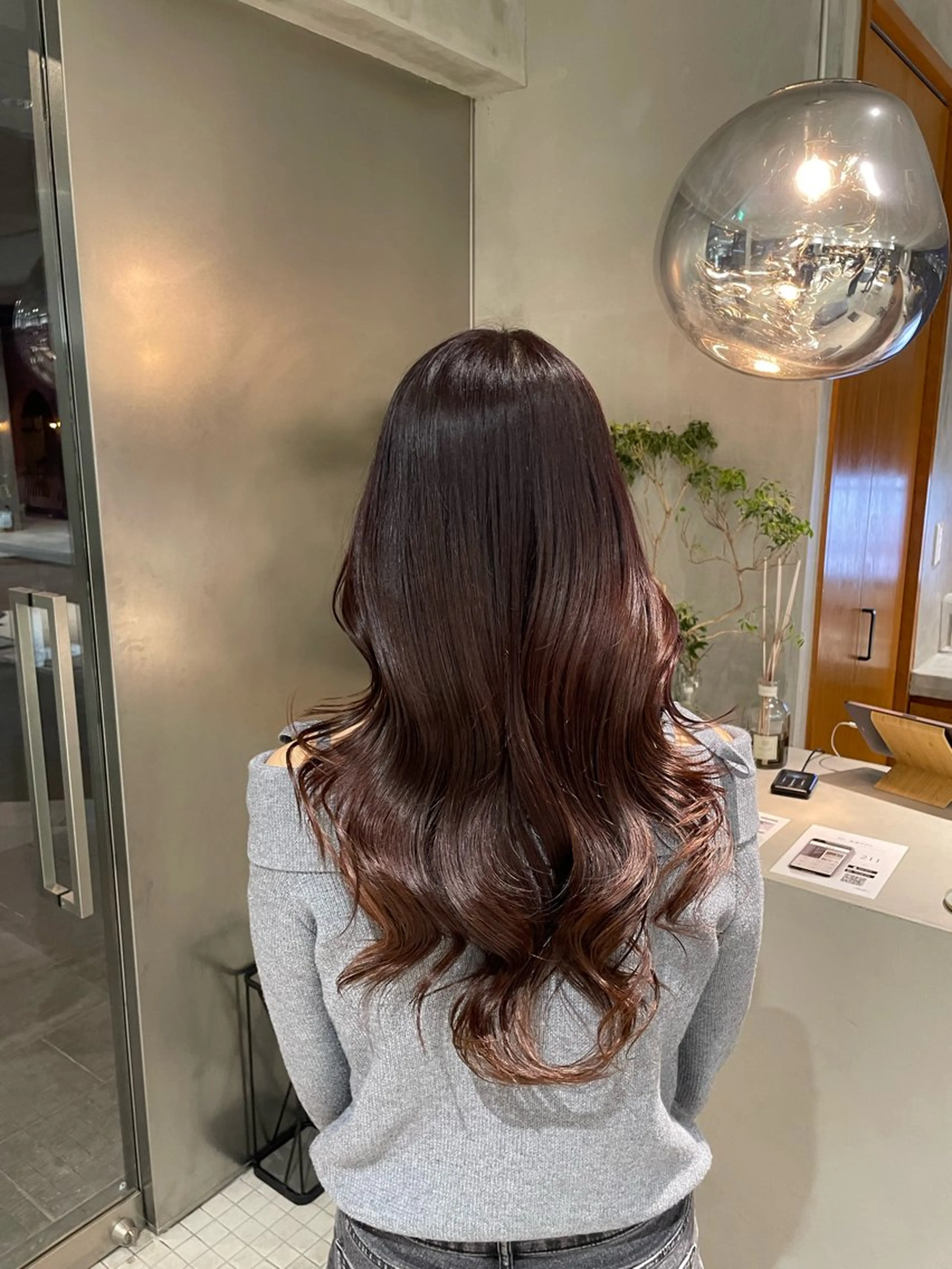 ロング カラー 頼金 愛海のヘアスタイル