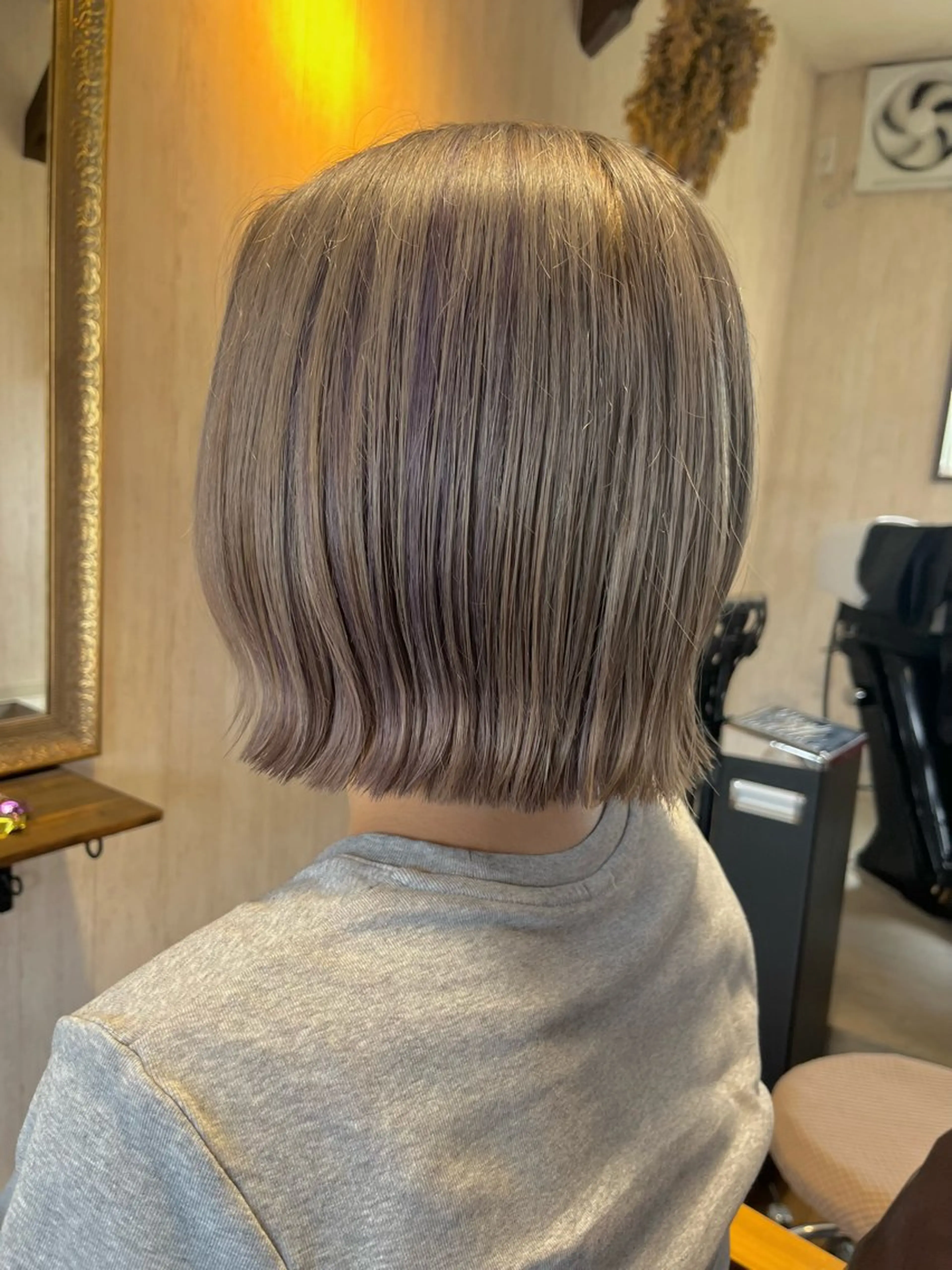 ミディアム トリートメント ヘアカラー トリートメント SORA所属・ＳＯＲＡ Ｉｉｅのヘアスタイル