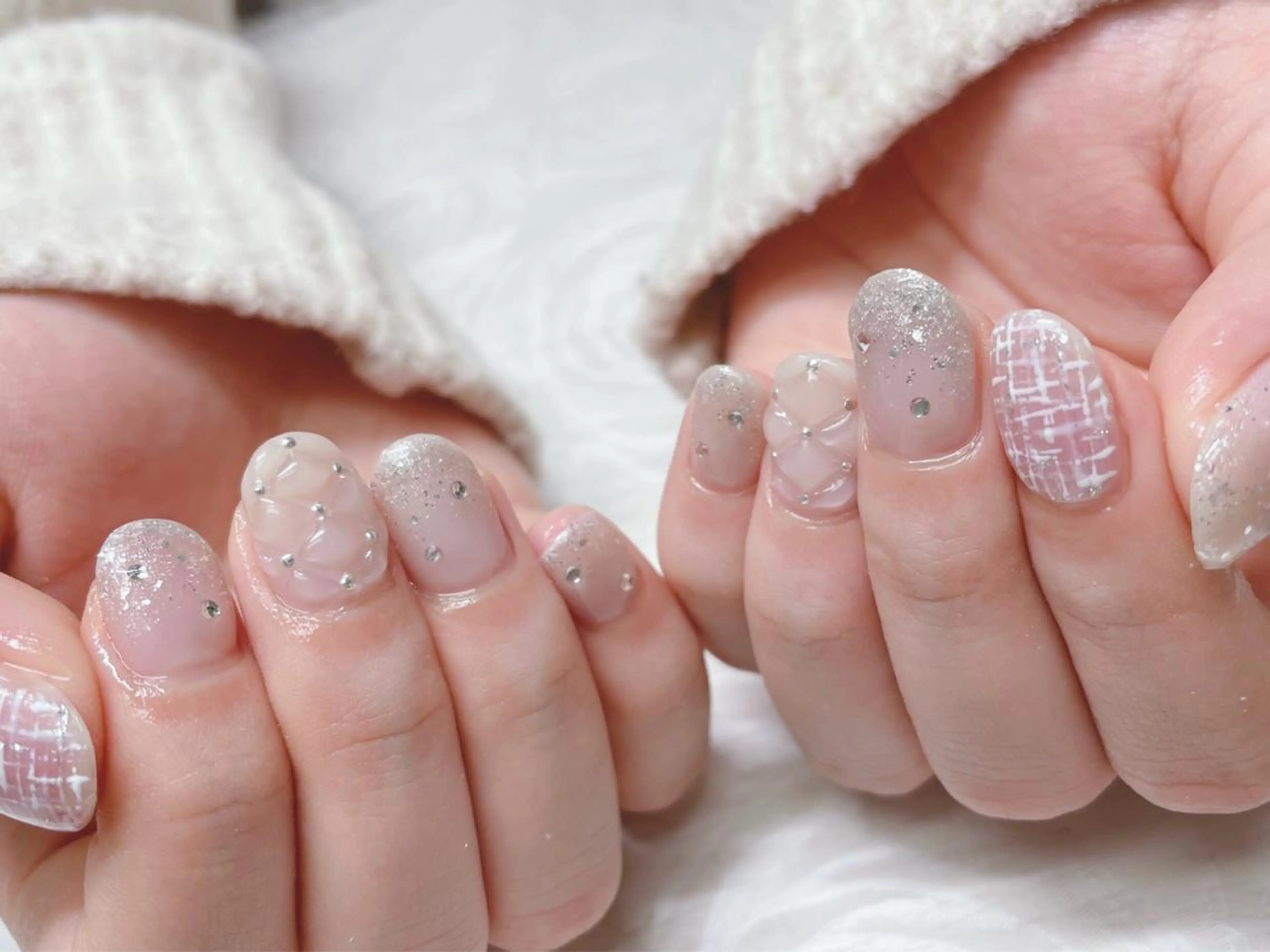 カラー ネイル ツイードネイル ホワイト 冬ネイル 芦辺 香奈のネイルデザイン